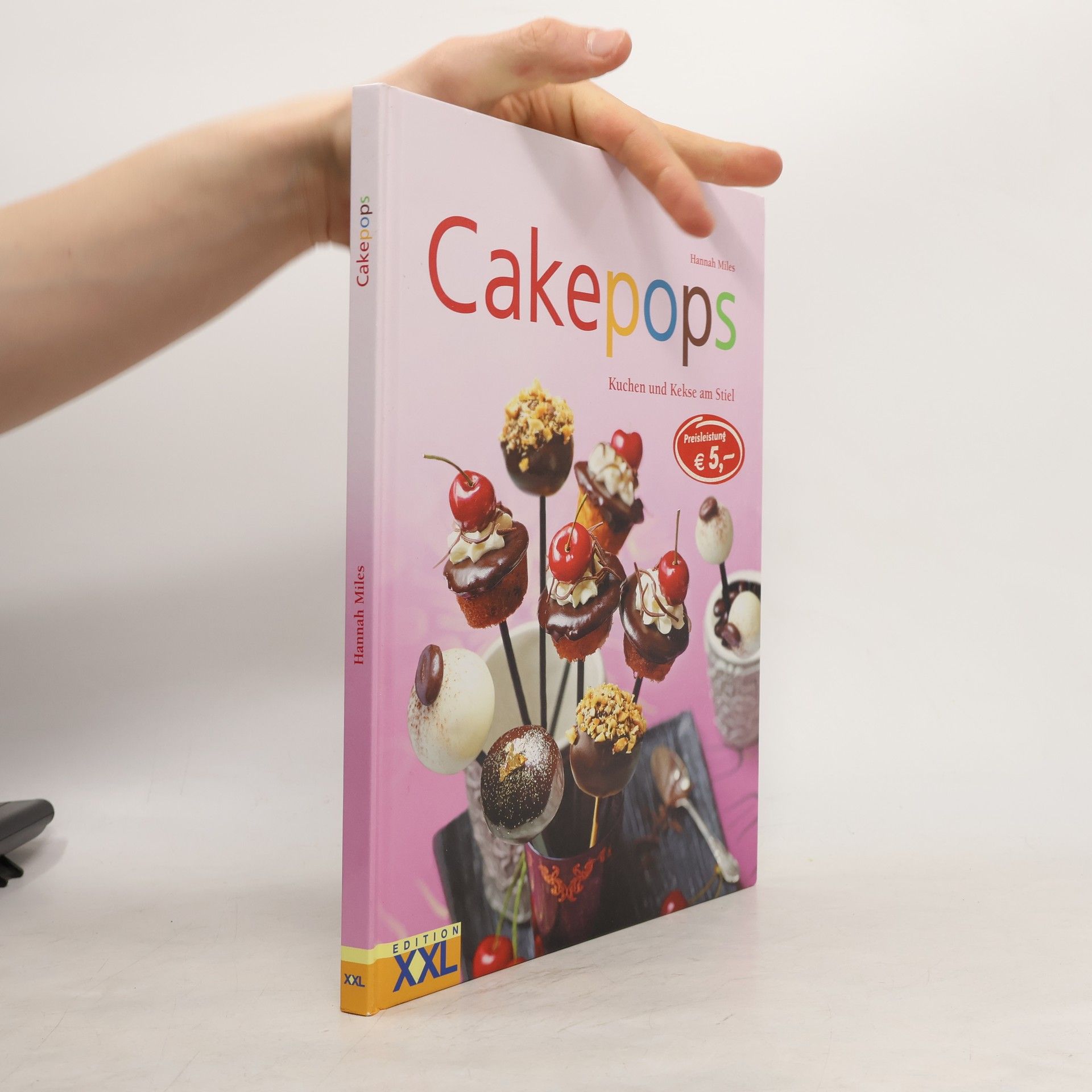 Hannah Miles Cakepops