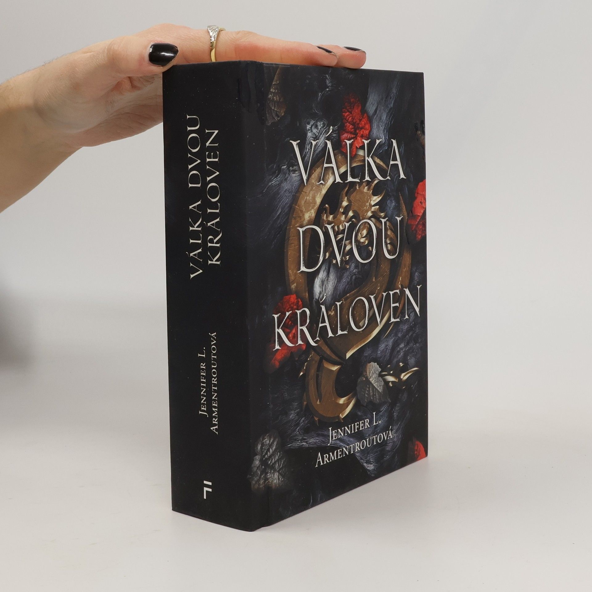 Jennifer L. Armentrout Válka dvou královen