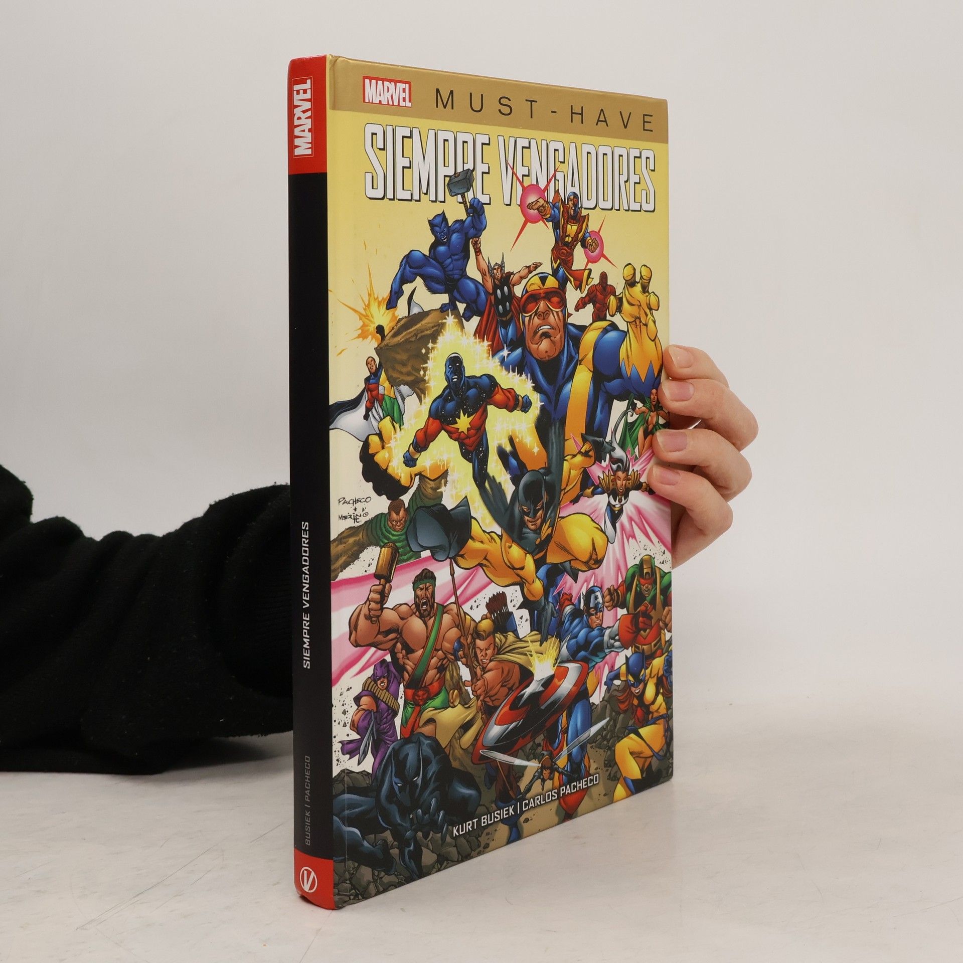 Kurt Busiek Marvel Must-Have: Siempre Vengadores