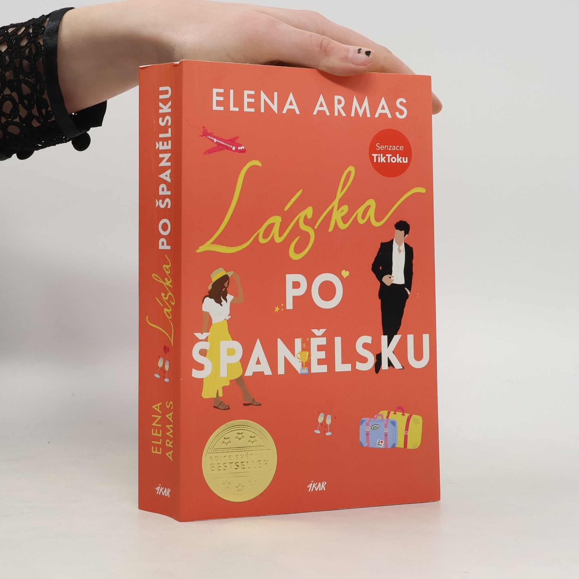 Elena Armas Láska po španělsku