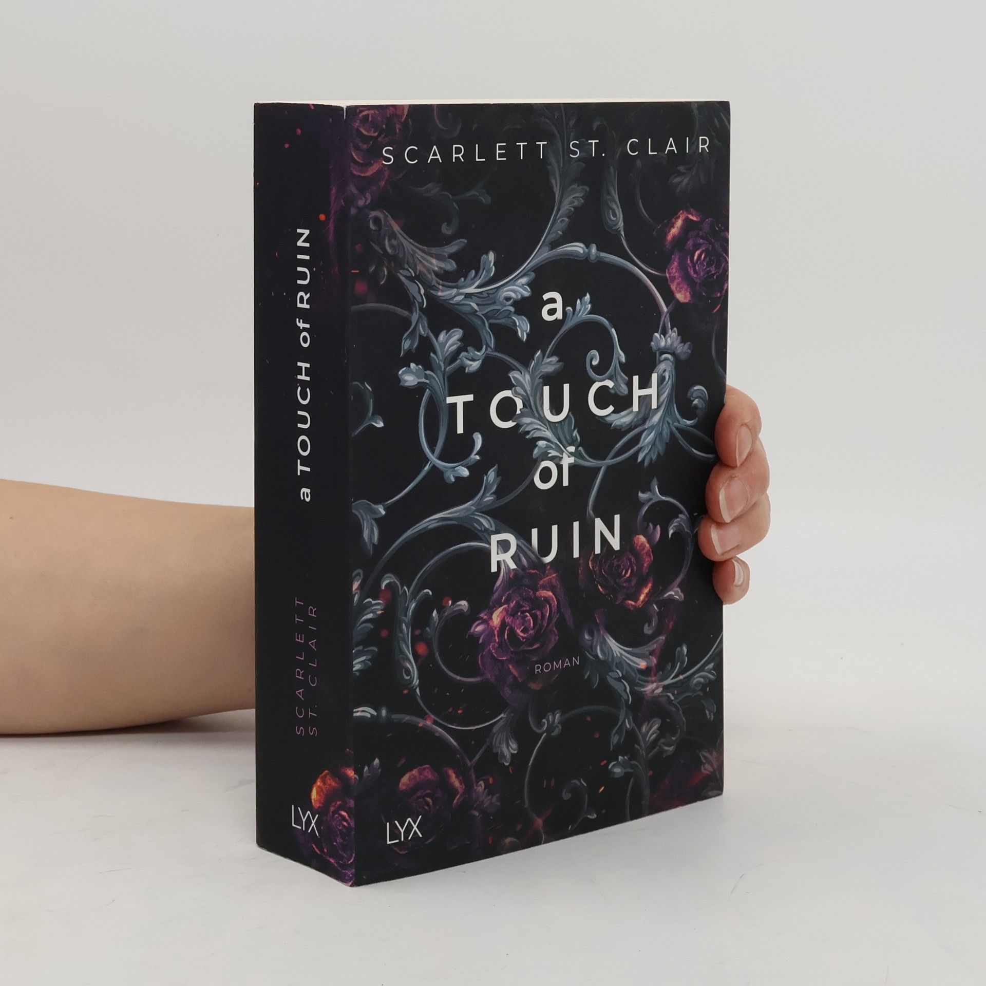 Scarlett St. Clair A Touch of Ruin