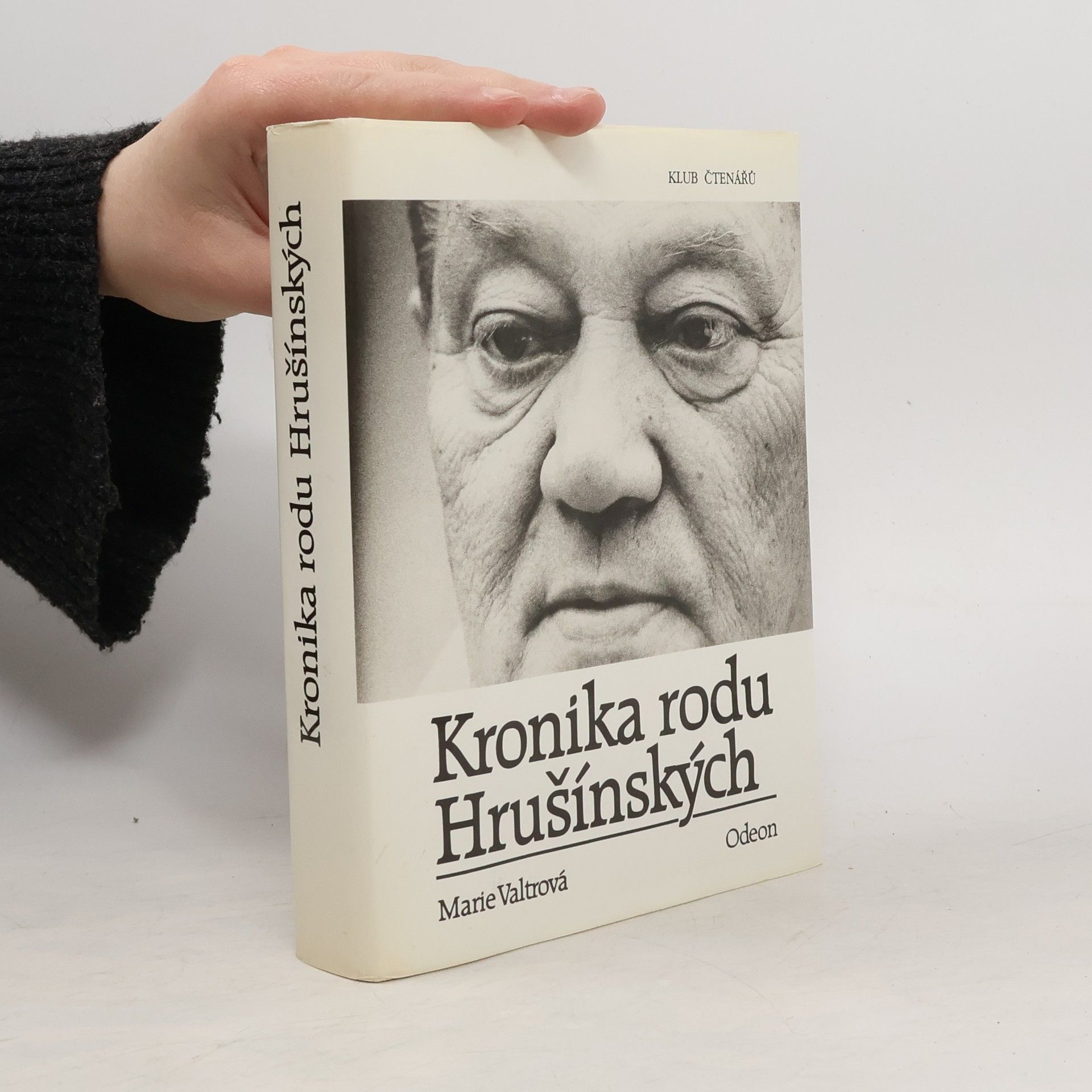 Marie Valtrová Kronika rodu Hrušínských