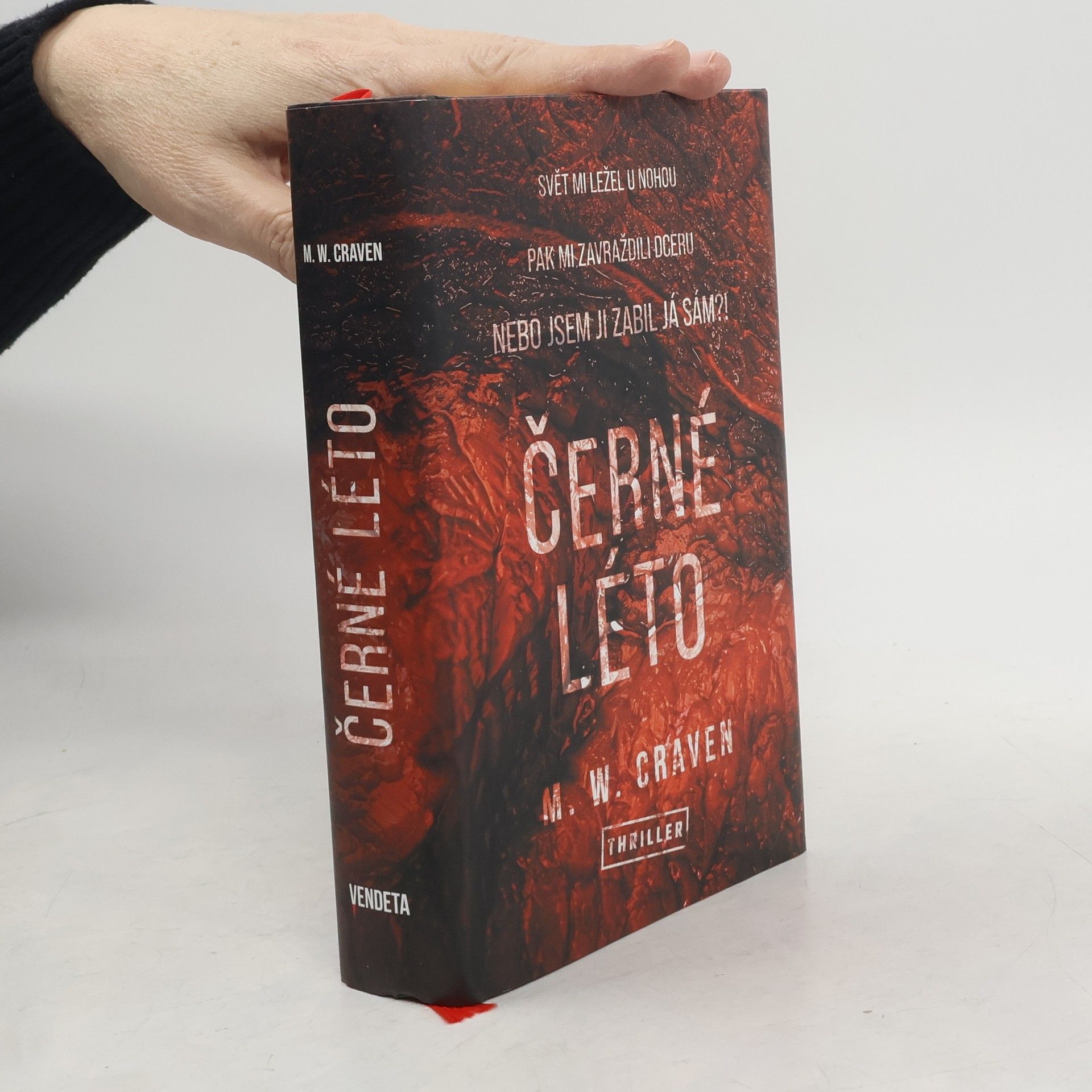 M. W. Craven Černé léto