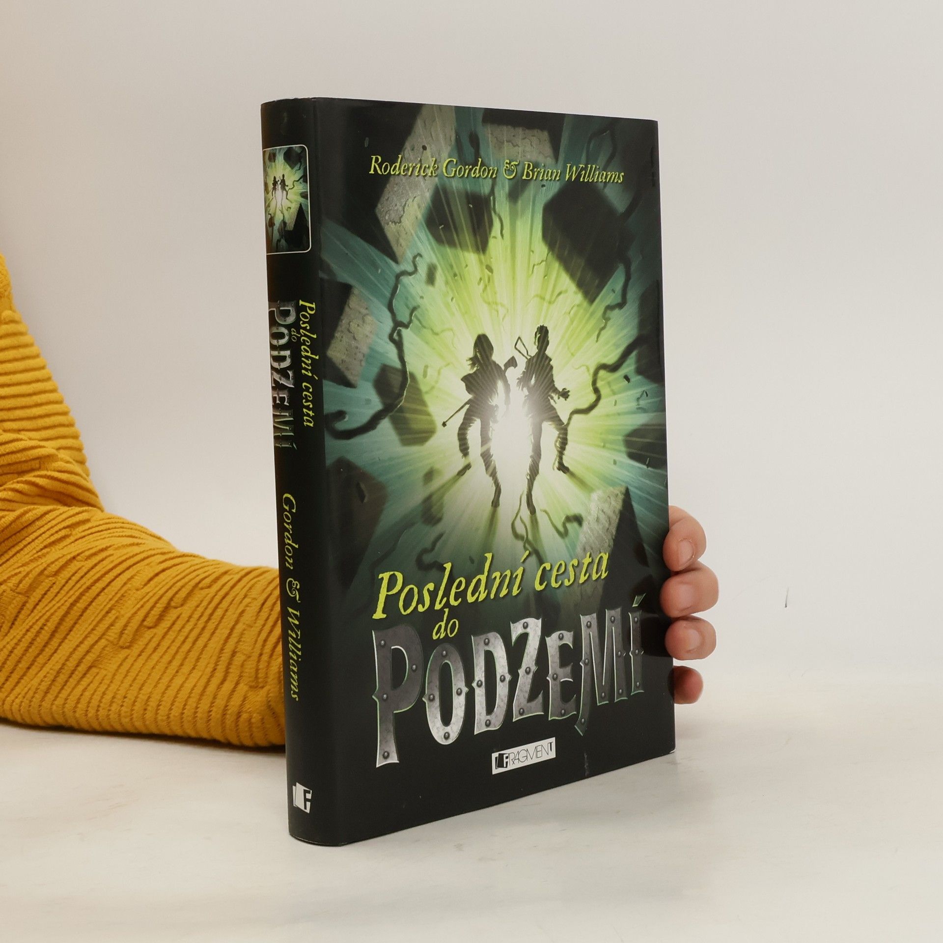 Roderick Gordon Poslední cesta do podzemí