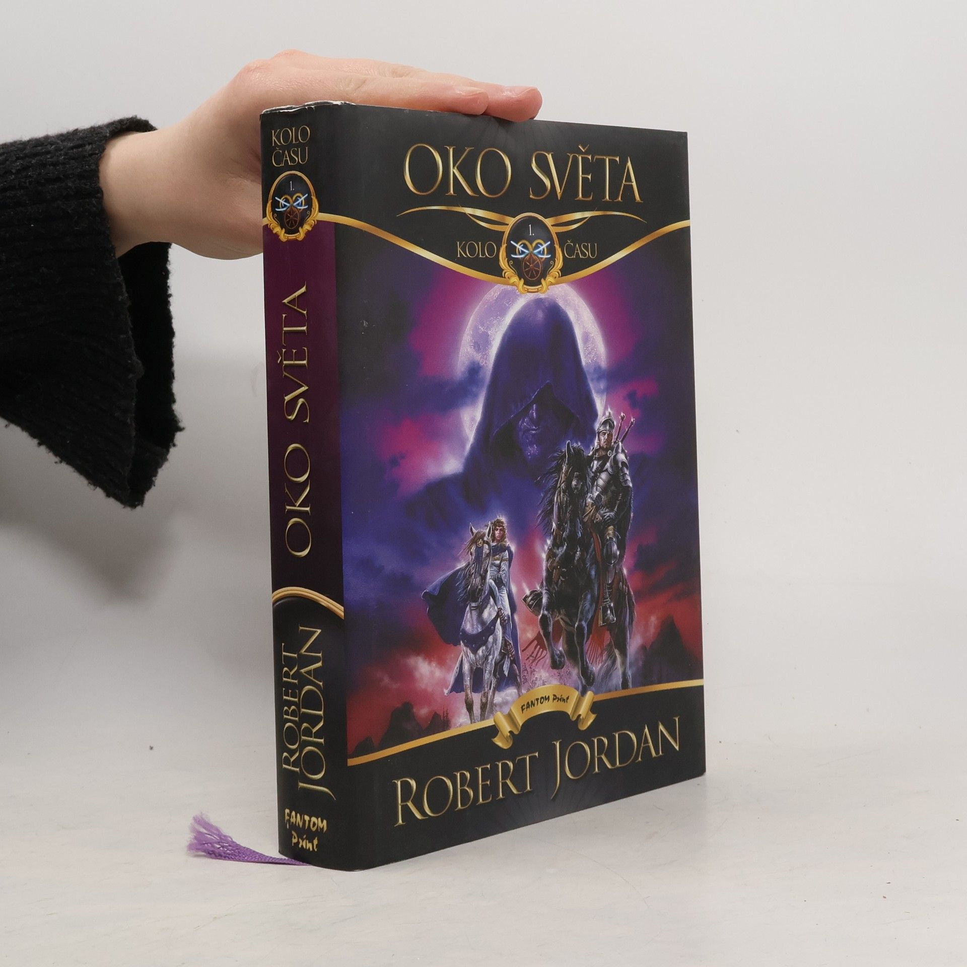 Robert Jordan Kolo času 1. Oko světa