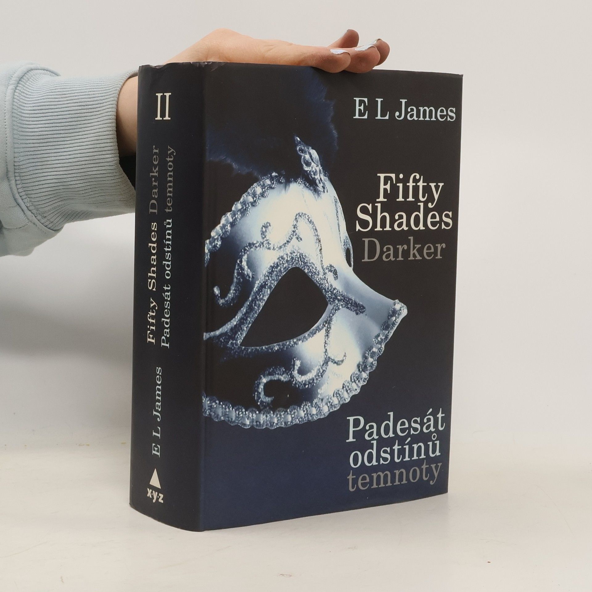 E L James Padesát odstínů temnoty
