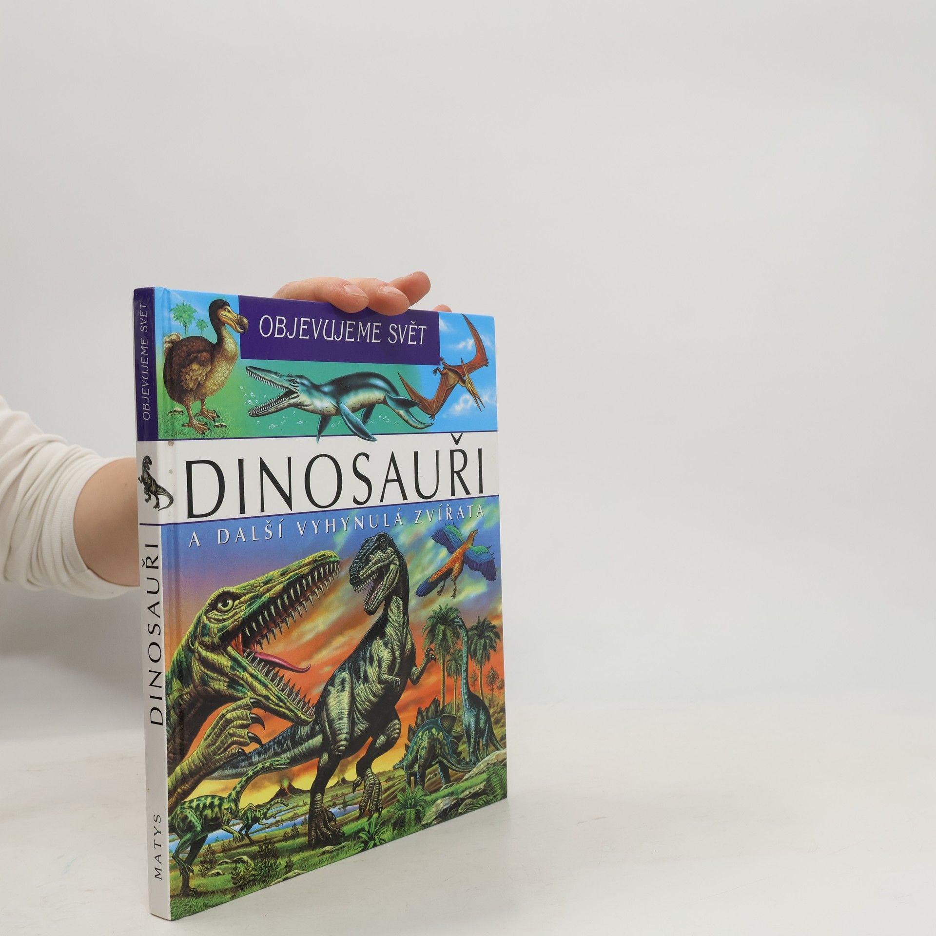 Laure Cambournac Dinosauři a další vyhynulá zvířata