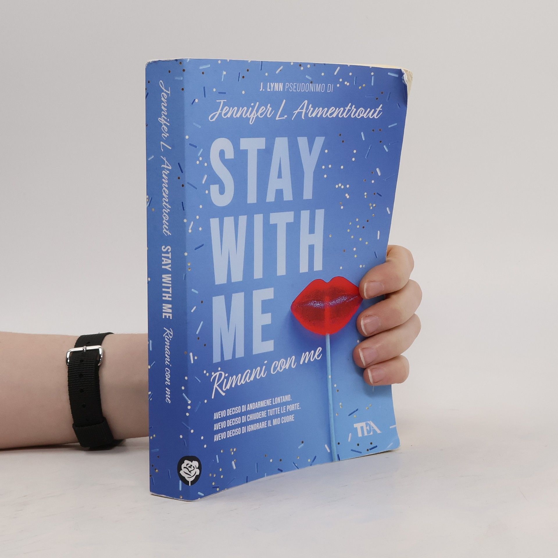 Jennifer L. Armentrout Stay With Me. Rimani con me