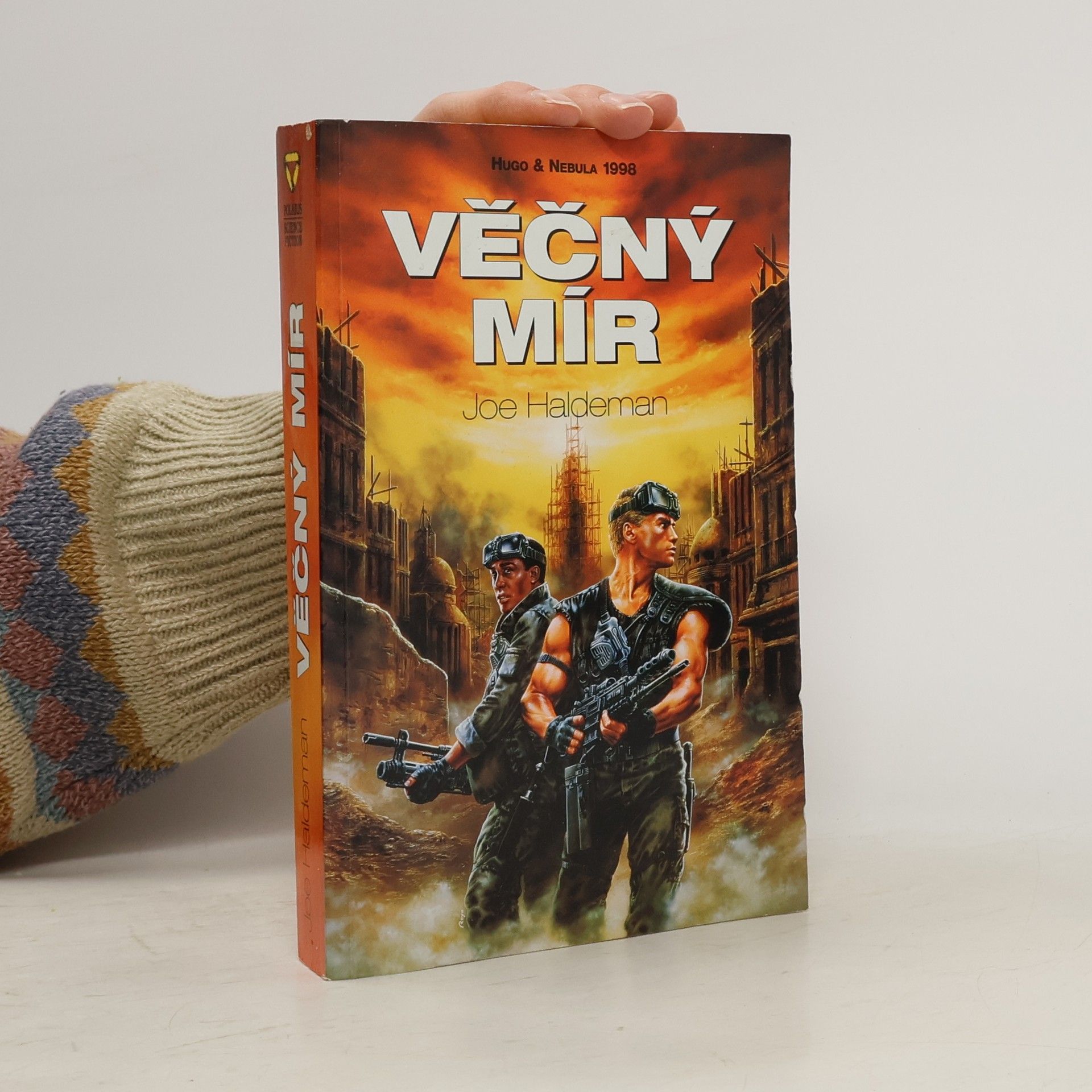 Joe Haldeman Věčný mír