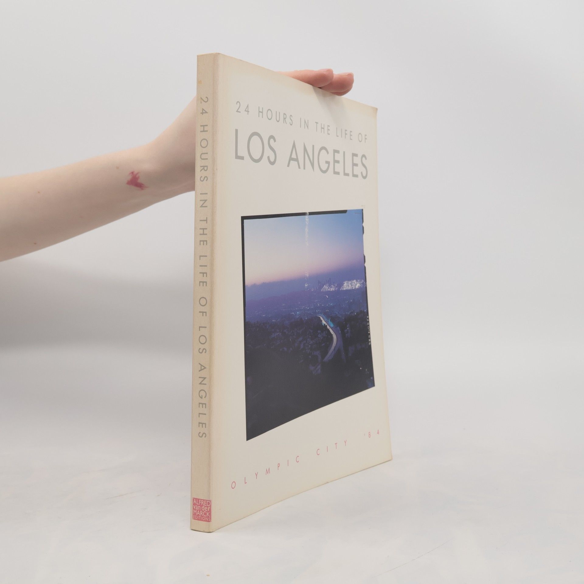 Klaus Fabricius 24 Hours in the Life of Los Angeles