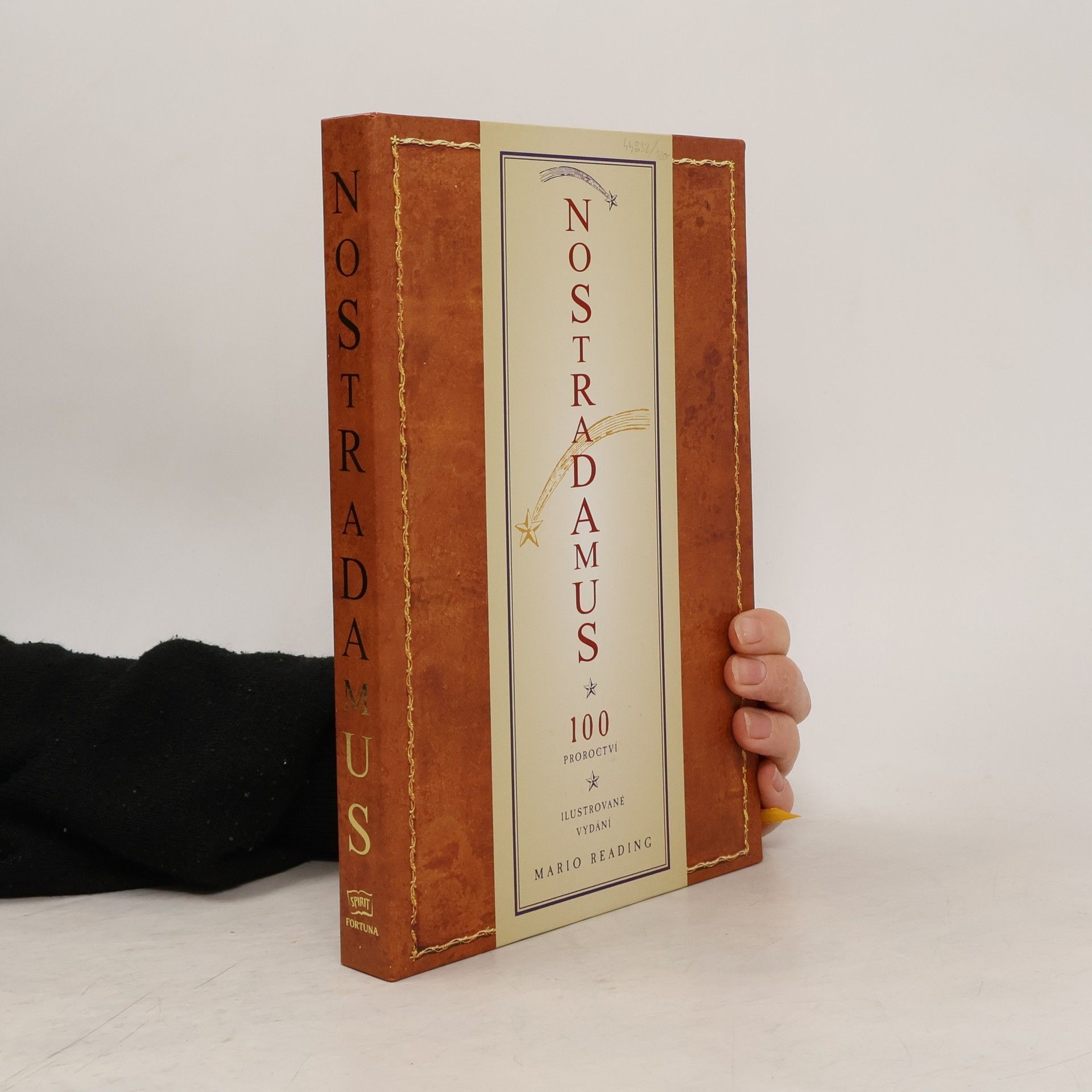 Mario Reading Nostradamus 100 proroctví: ilustrované vydání