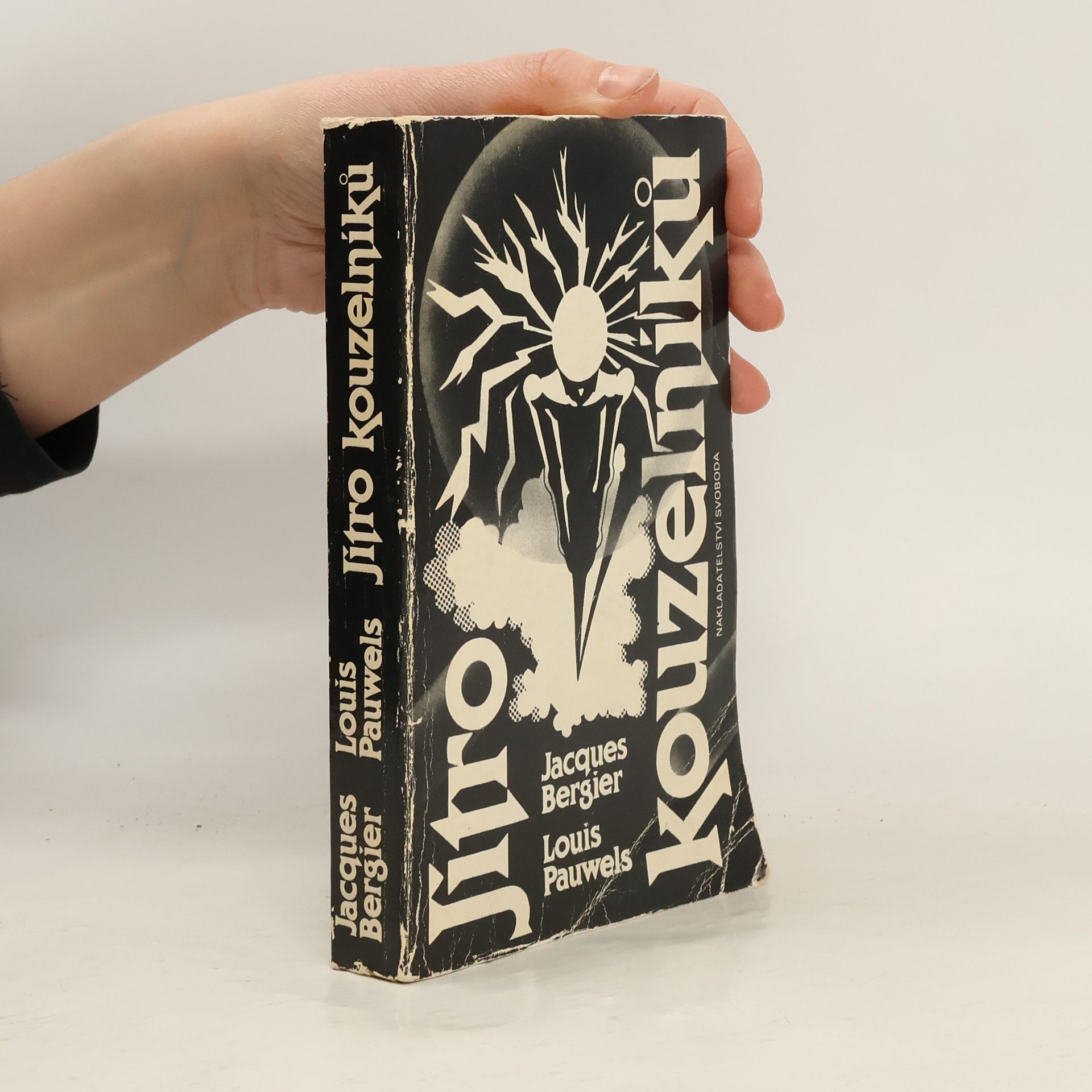 Louis Pauwels Jitro kouzelníků