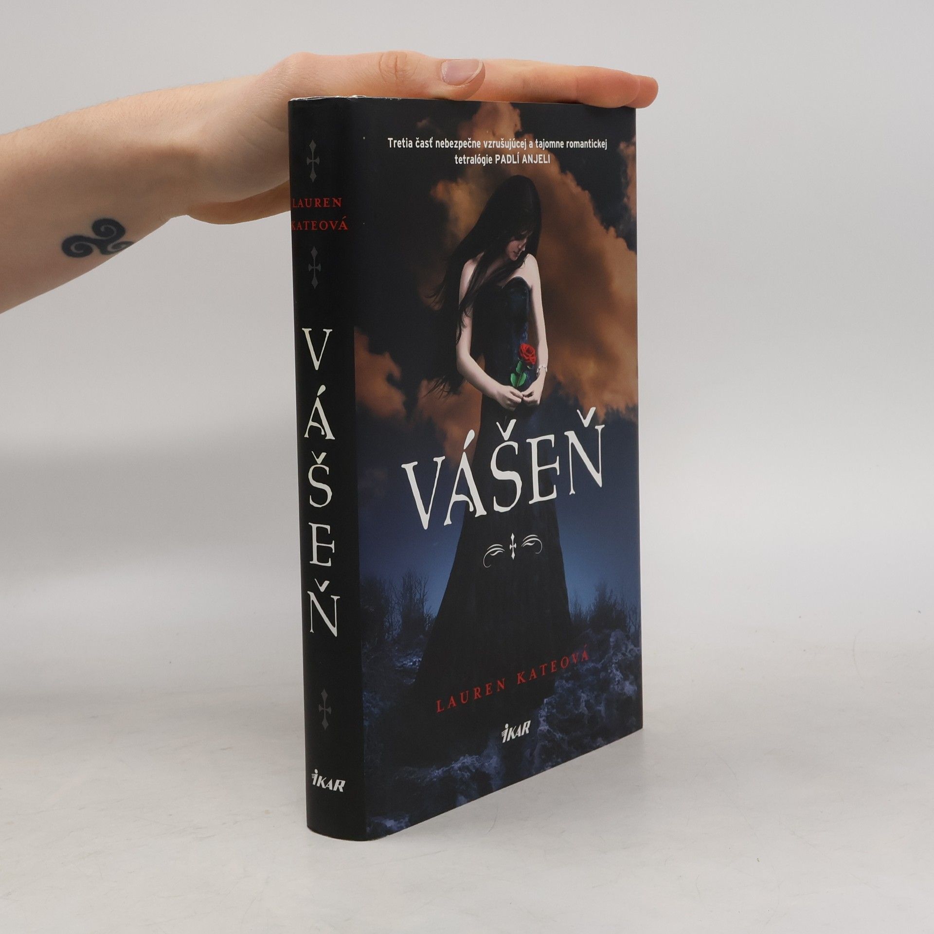 Lauren Kate Vášeň