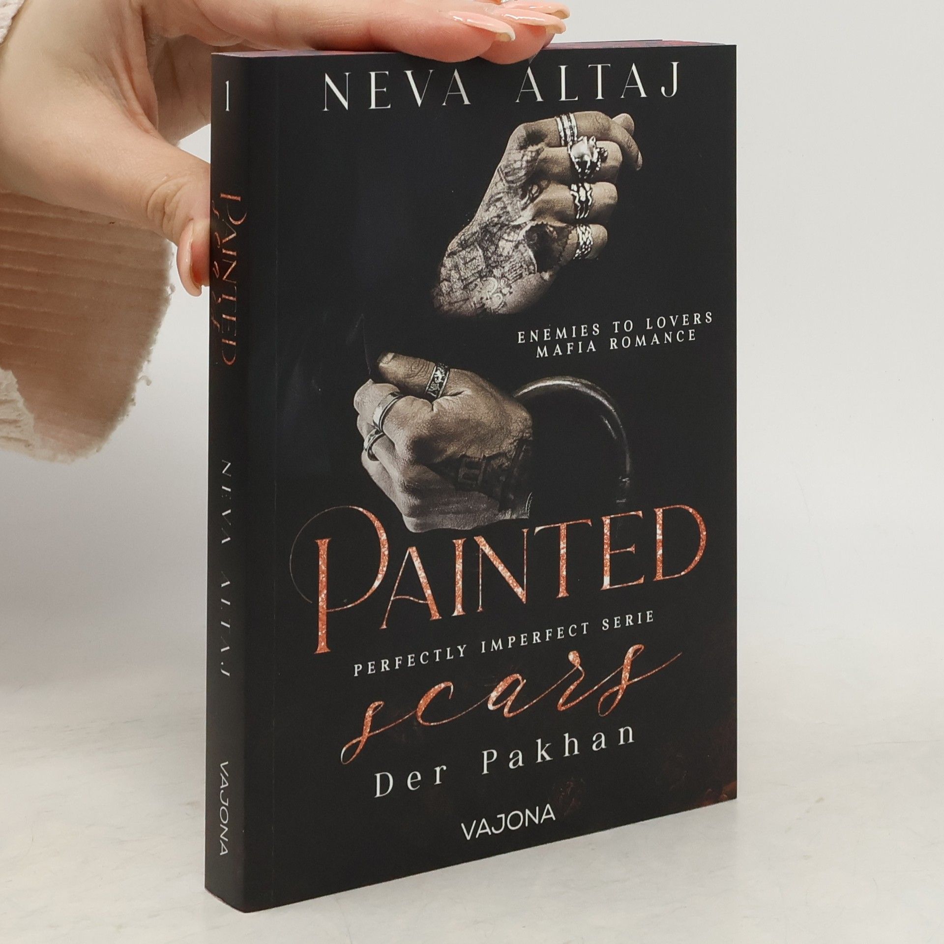 Neva Altaj Painted Scars - Der Pakhan / Perfectly Imperfect Bd.1