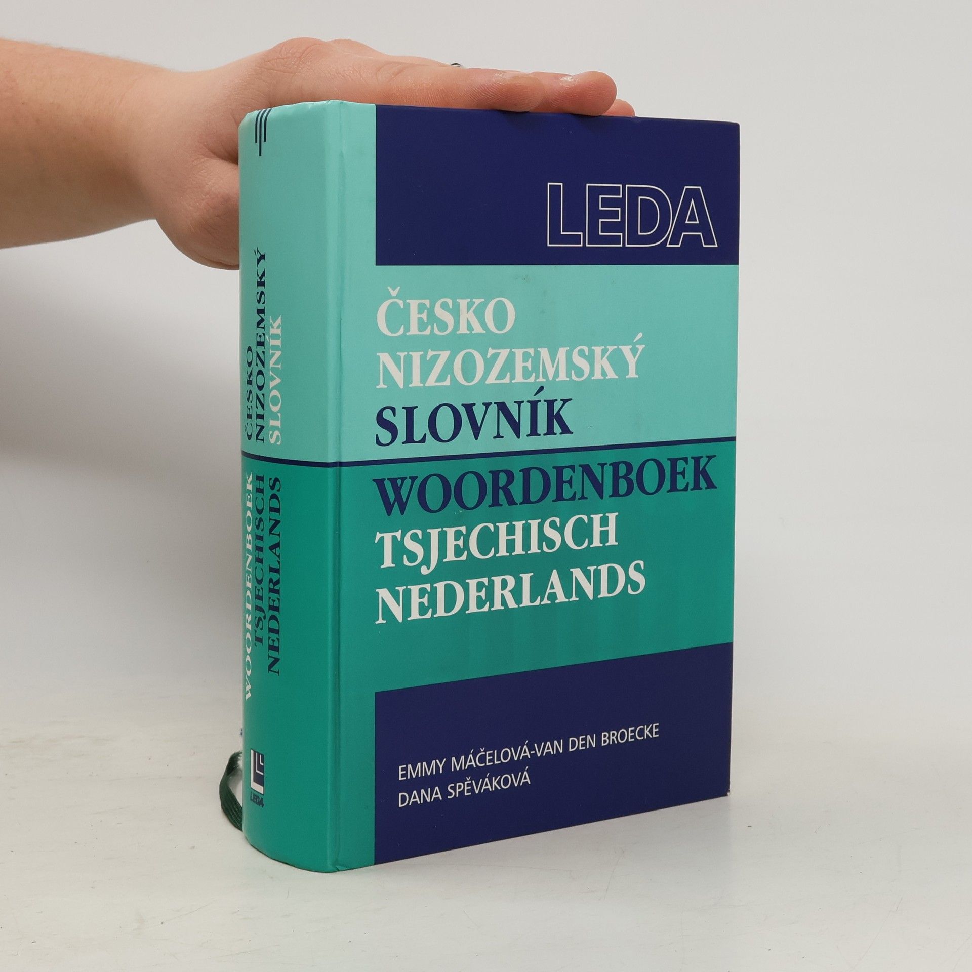 Emmy Máčelová-Van den Broecke Česko-nizozemský slovník