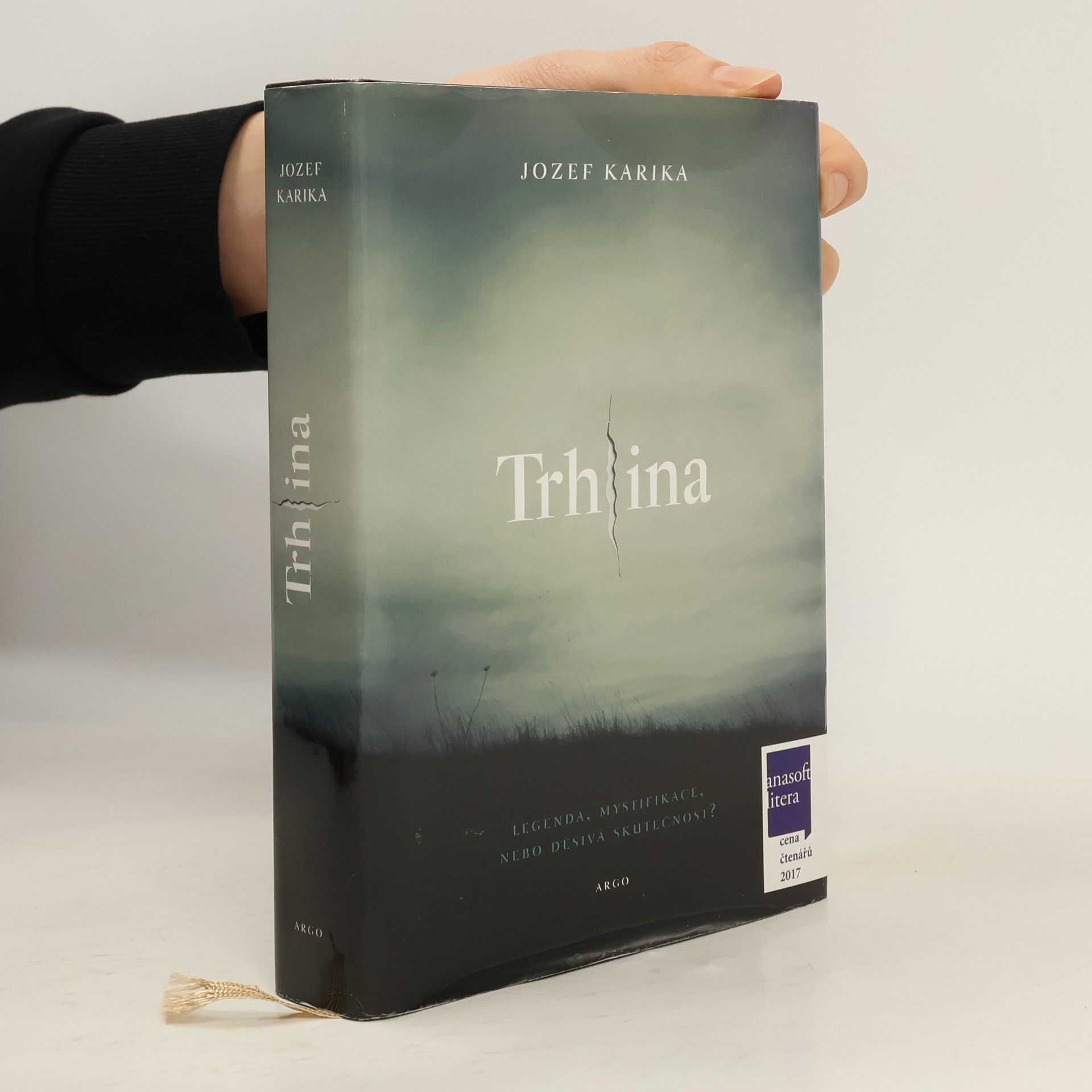 Jozef Karika Trhlina