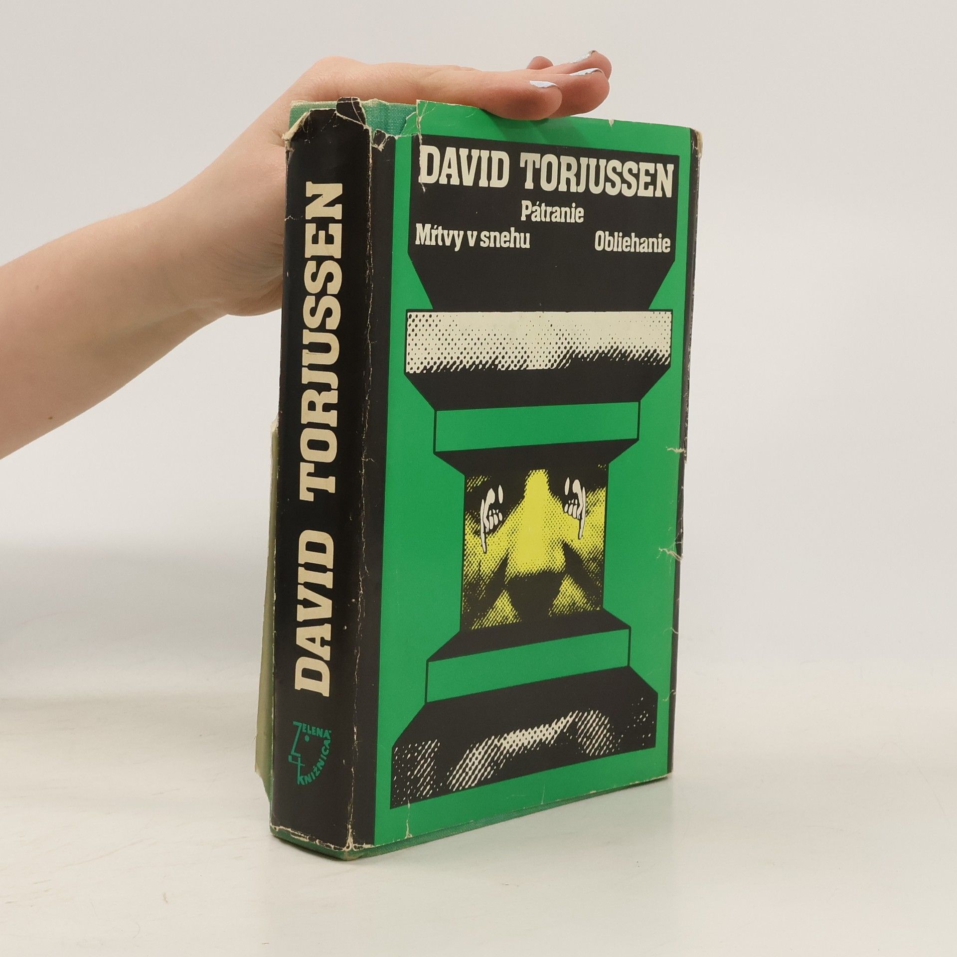 David Torjussen Pátranie. Mŕtvy v snehu. Obliehanie