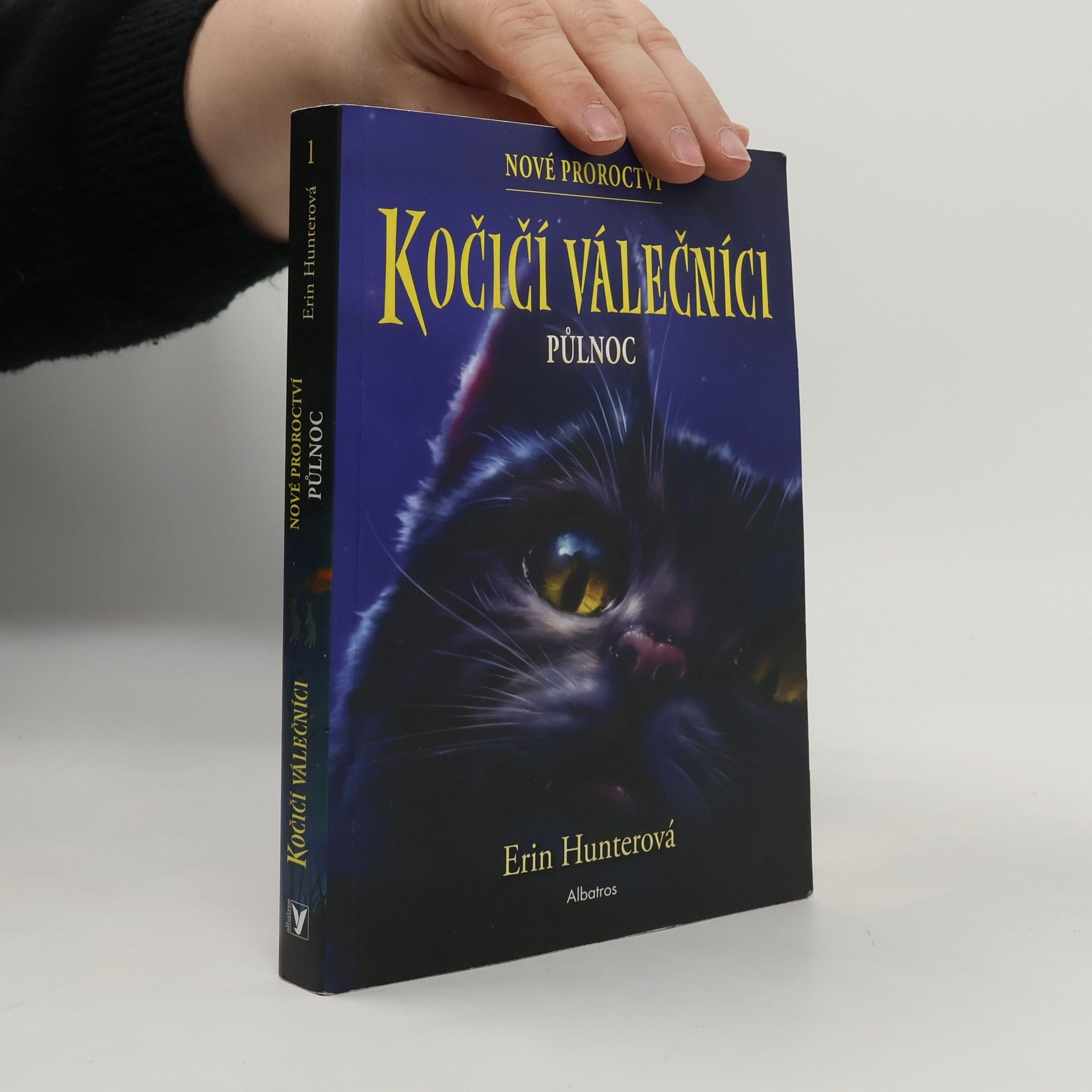 Erin Hunter Kočičí válečníci: Půlnoc