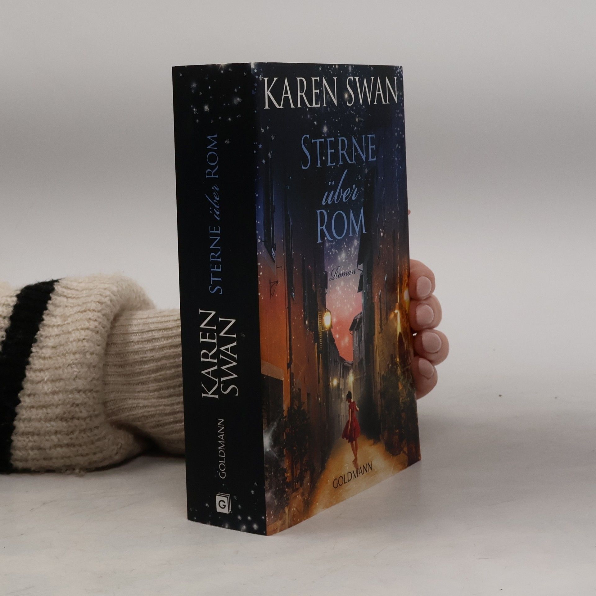 Karen Swan Sterne über Rom