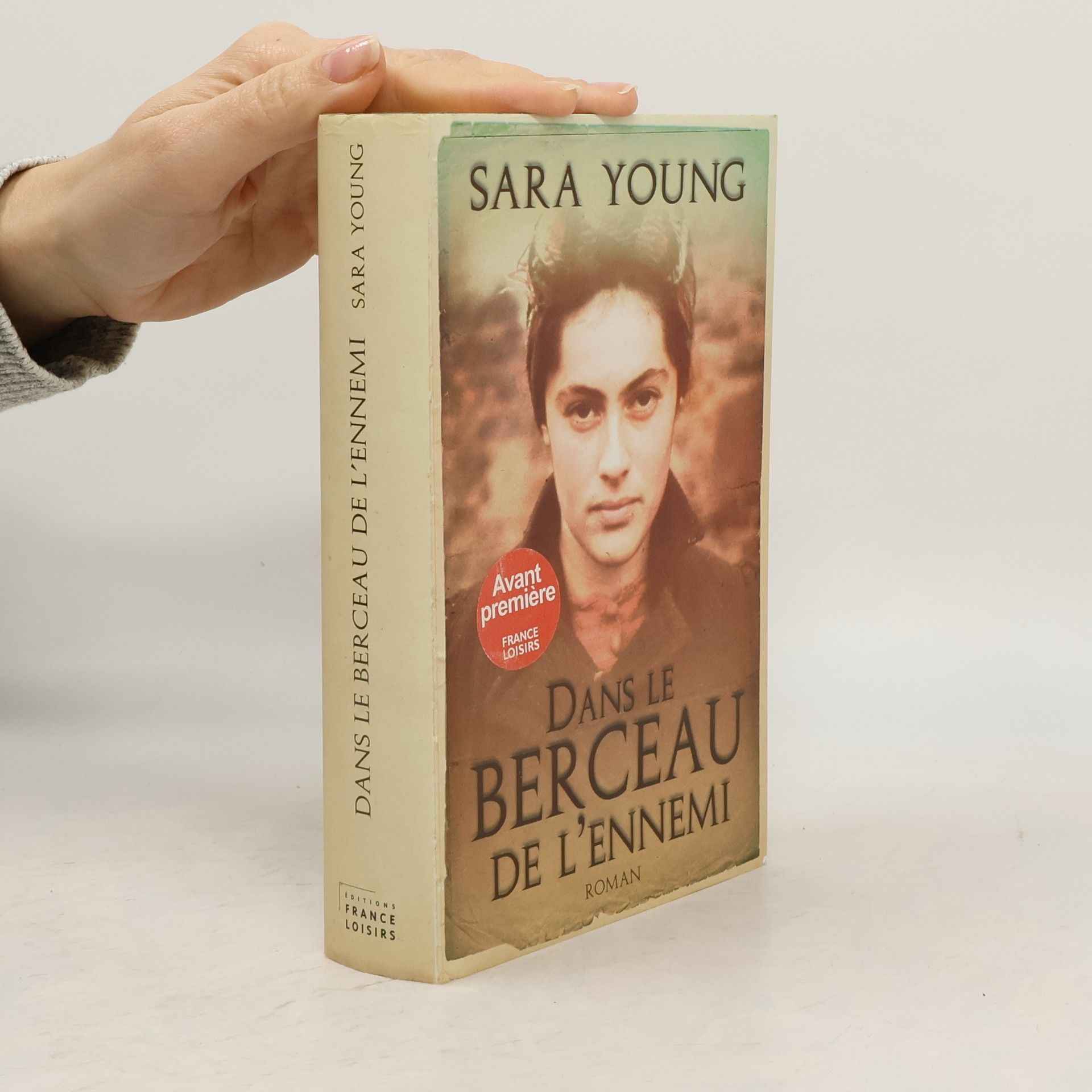 Dans le berceau de l'ennemi (French Text)