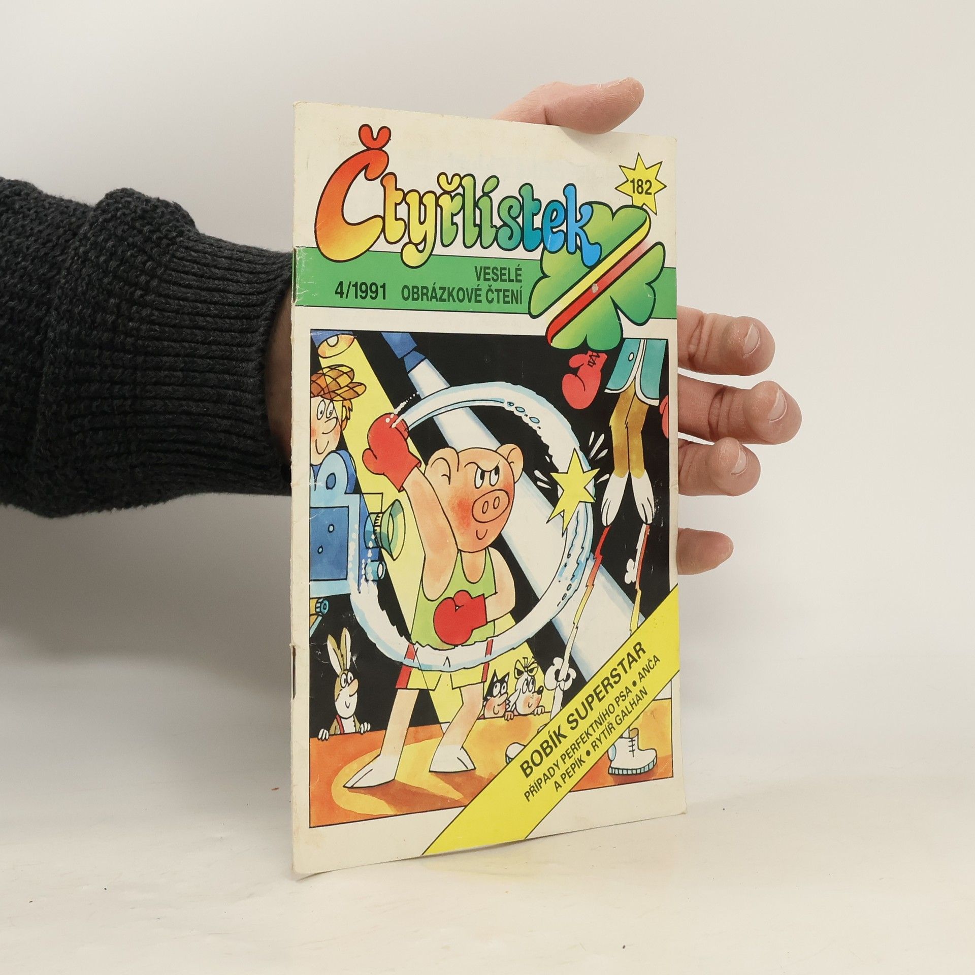 Collectif d'auteurs Čtyřlístek 182. Bobík superstar