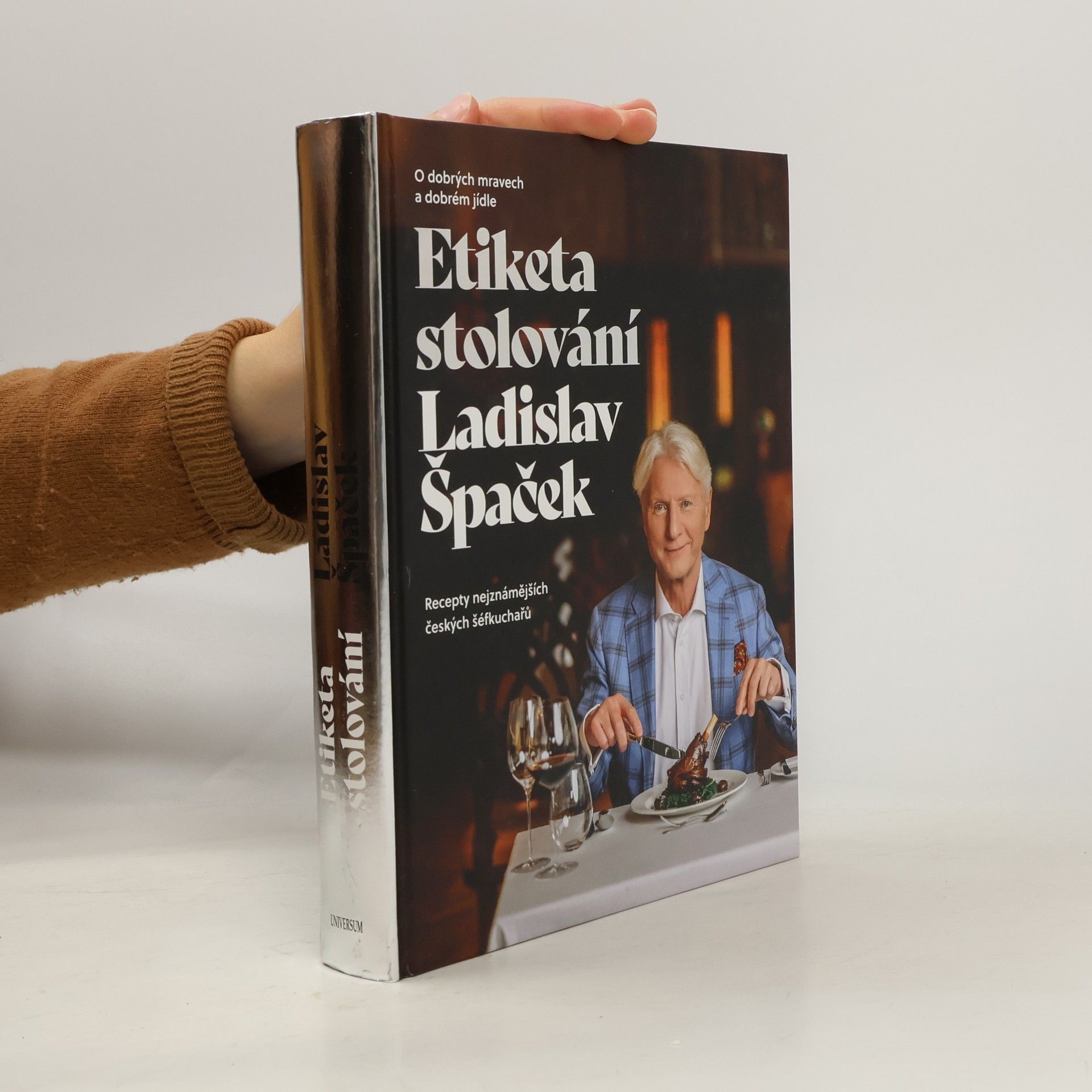 Etiketa stolování : o dobrých mravech a dobrém jídle