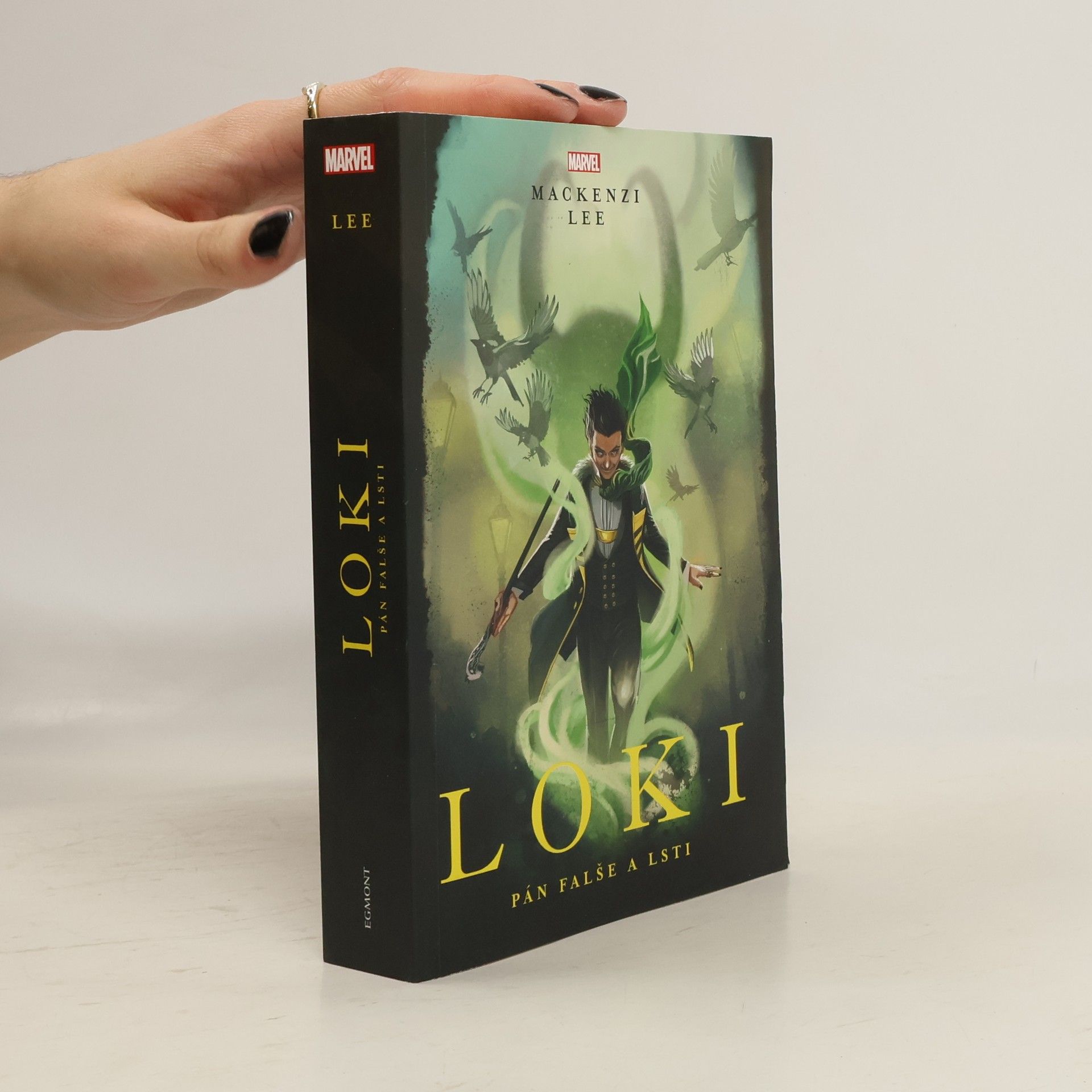 Mackenzi Lee Loki: pán falše a lsti