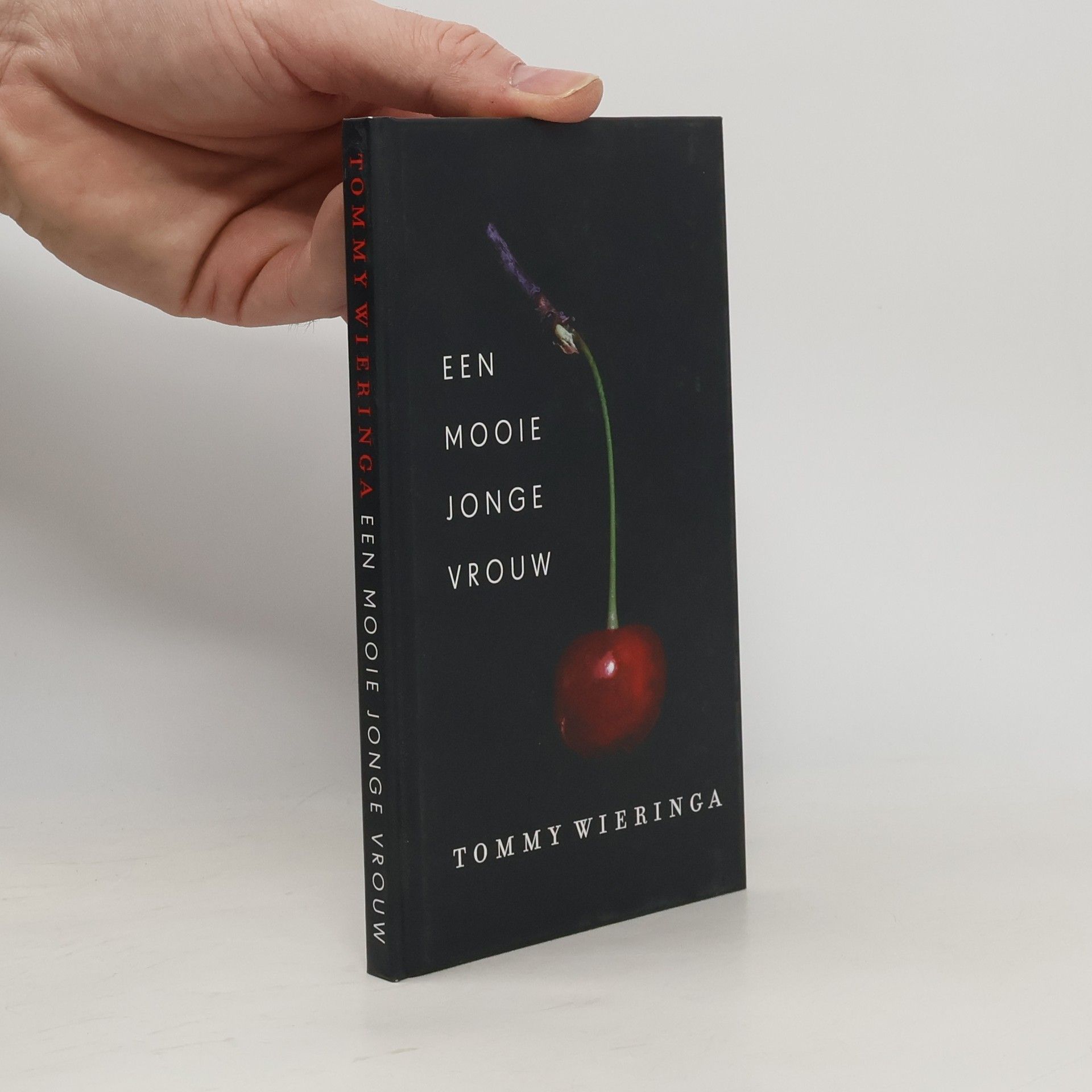 Tommy Wieringa Een mooie jonge vrouw