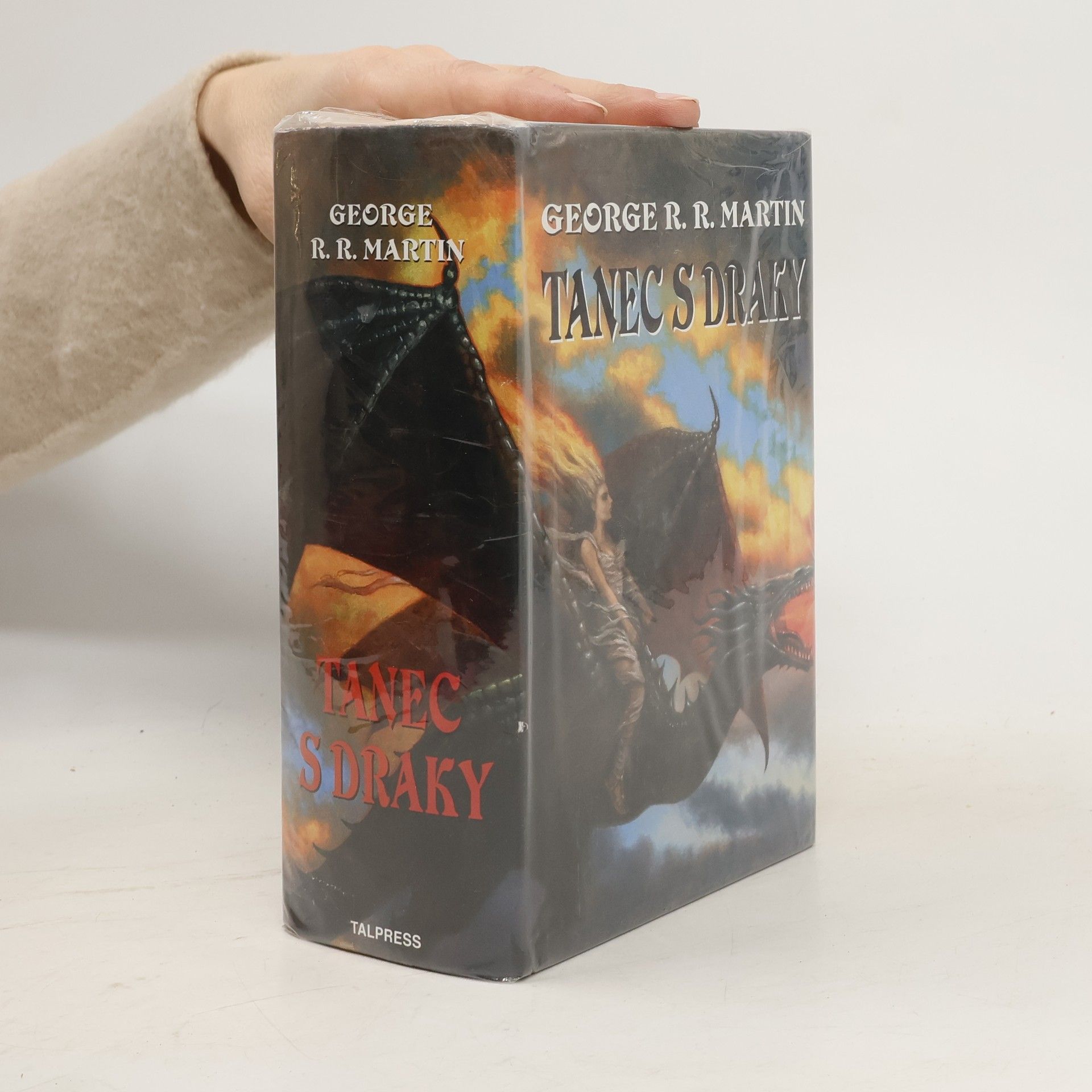 George R. R. Martin Tanec s draky