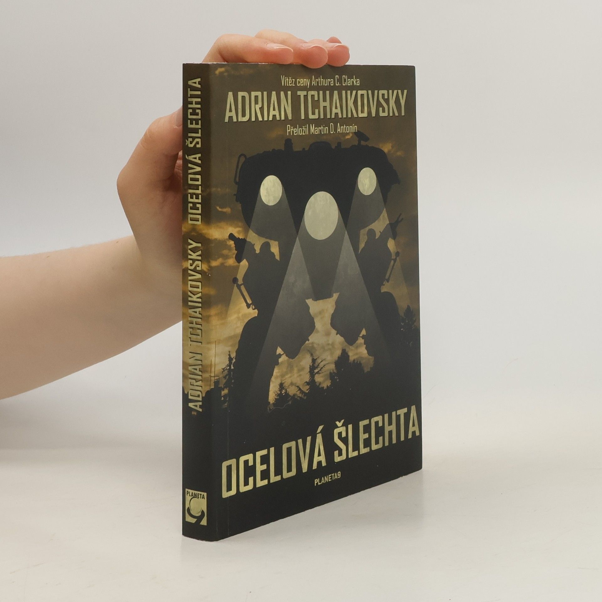 Adrian Tchaikovsky Ocelová šlechta