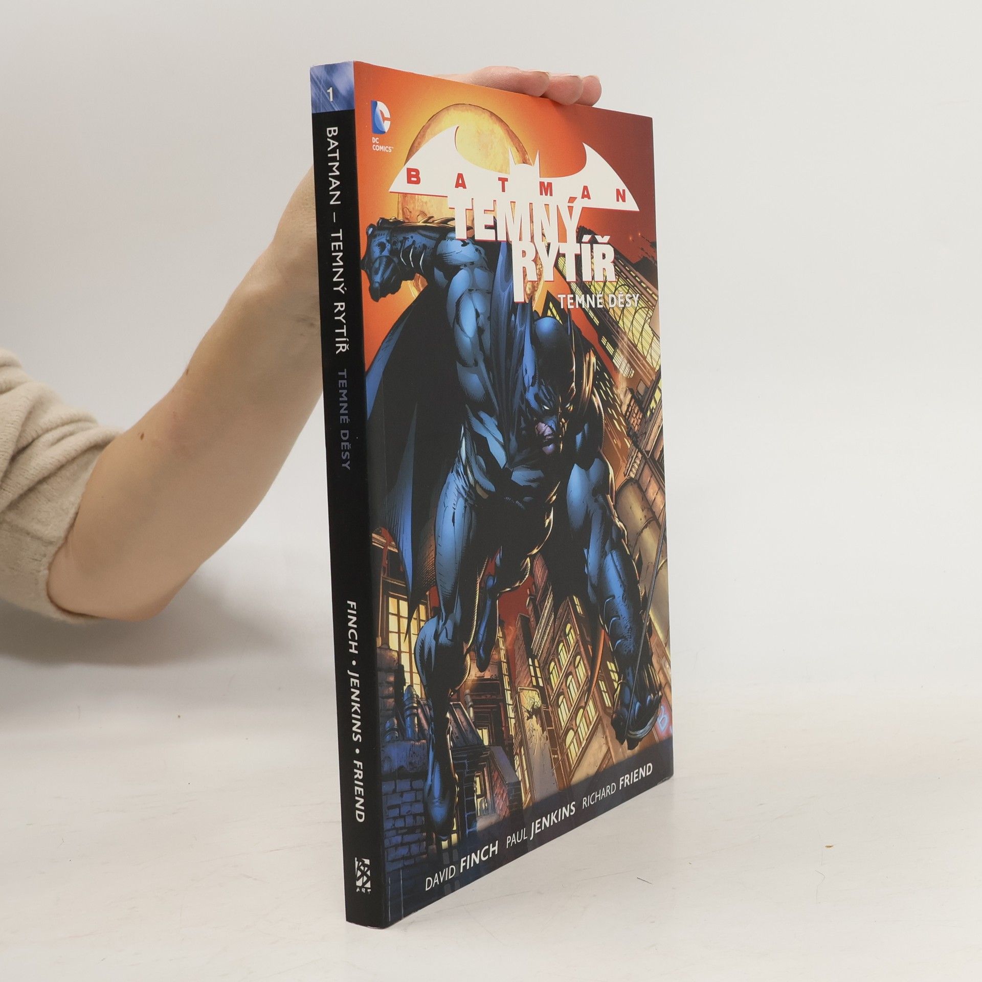 Paul Jenkins Temné děsy. Batman - Temný rytíř. Kniha první