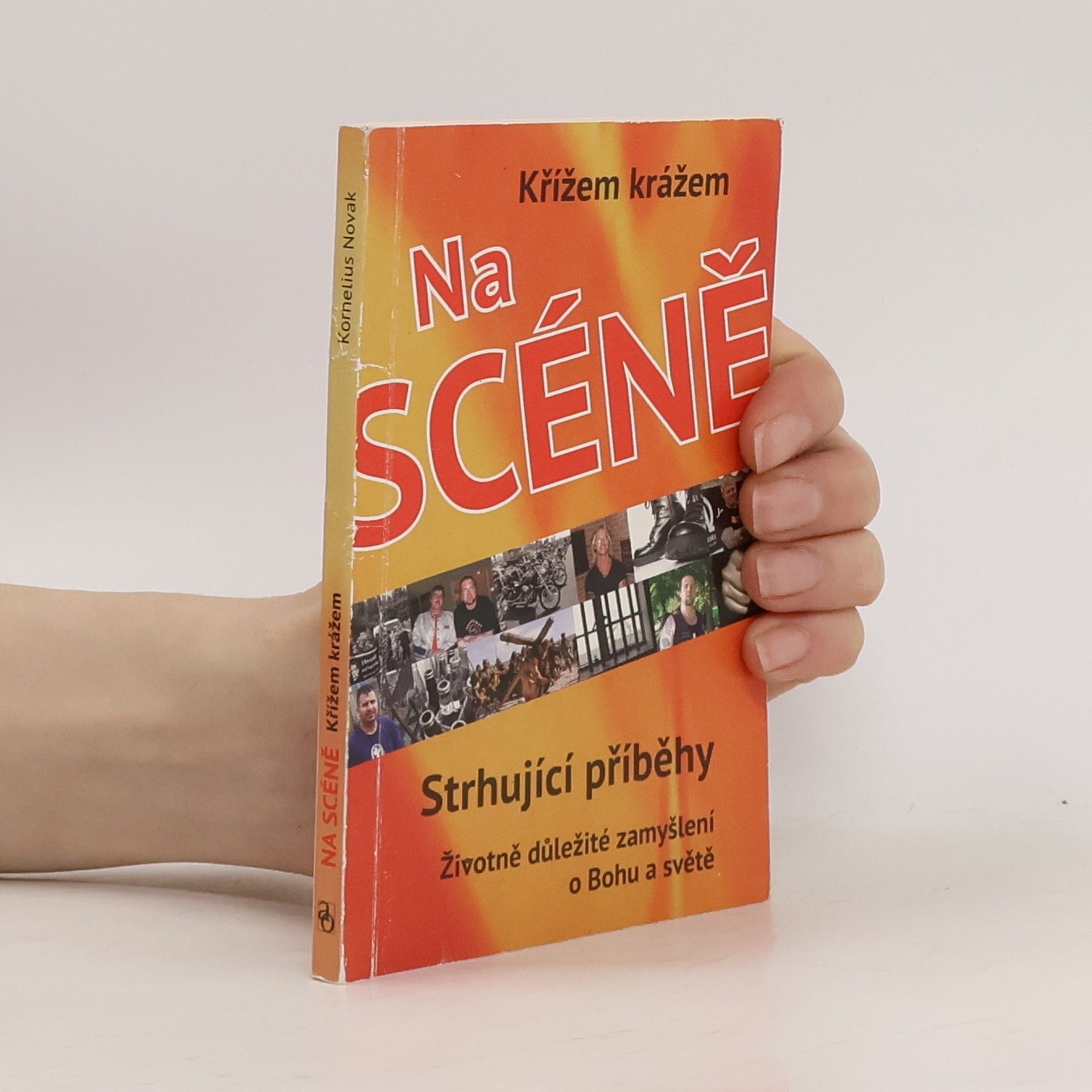 Kornelius Novak Křížem krážem na scéně
