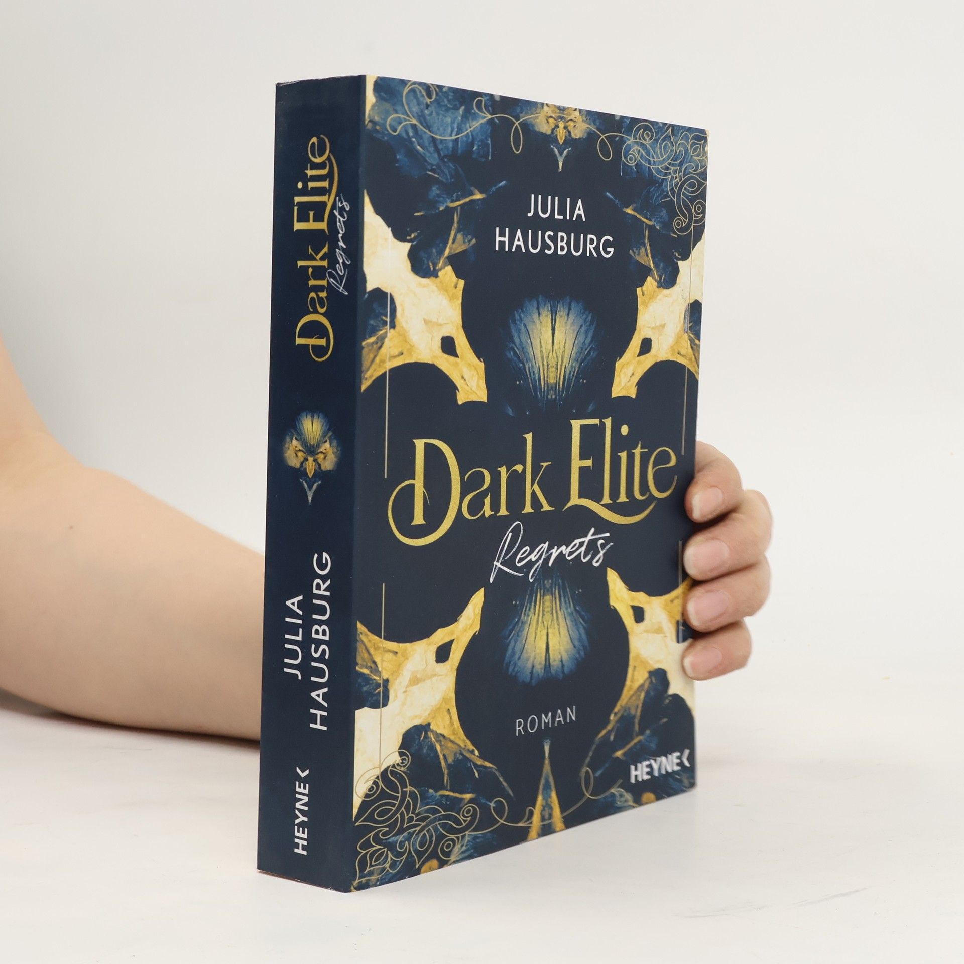 Julia Hausburg Dark Elite. Regrets