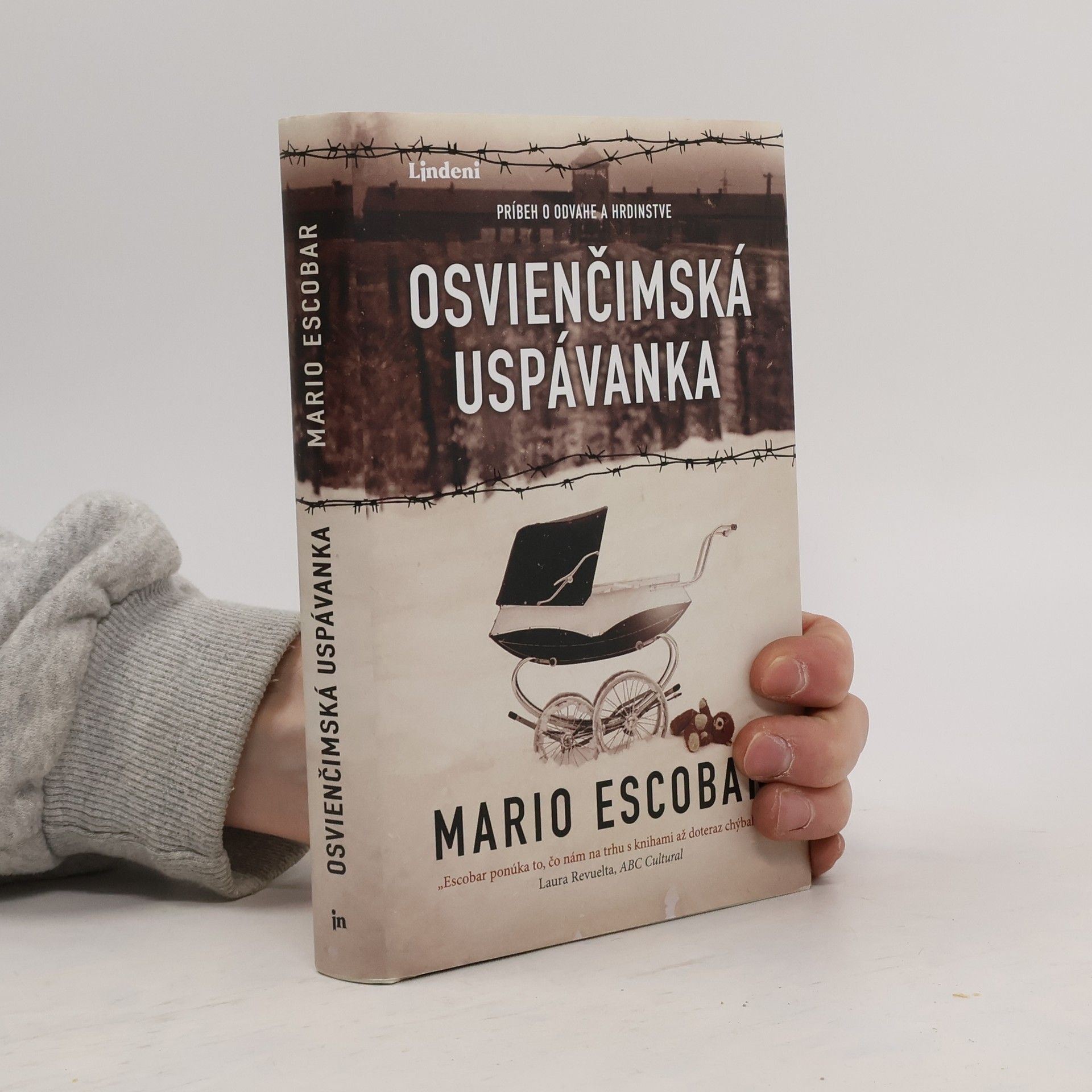 Mario Escobar Osvienčimská uspávanka