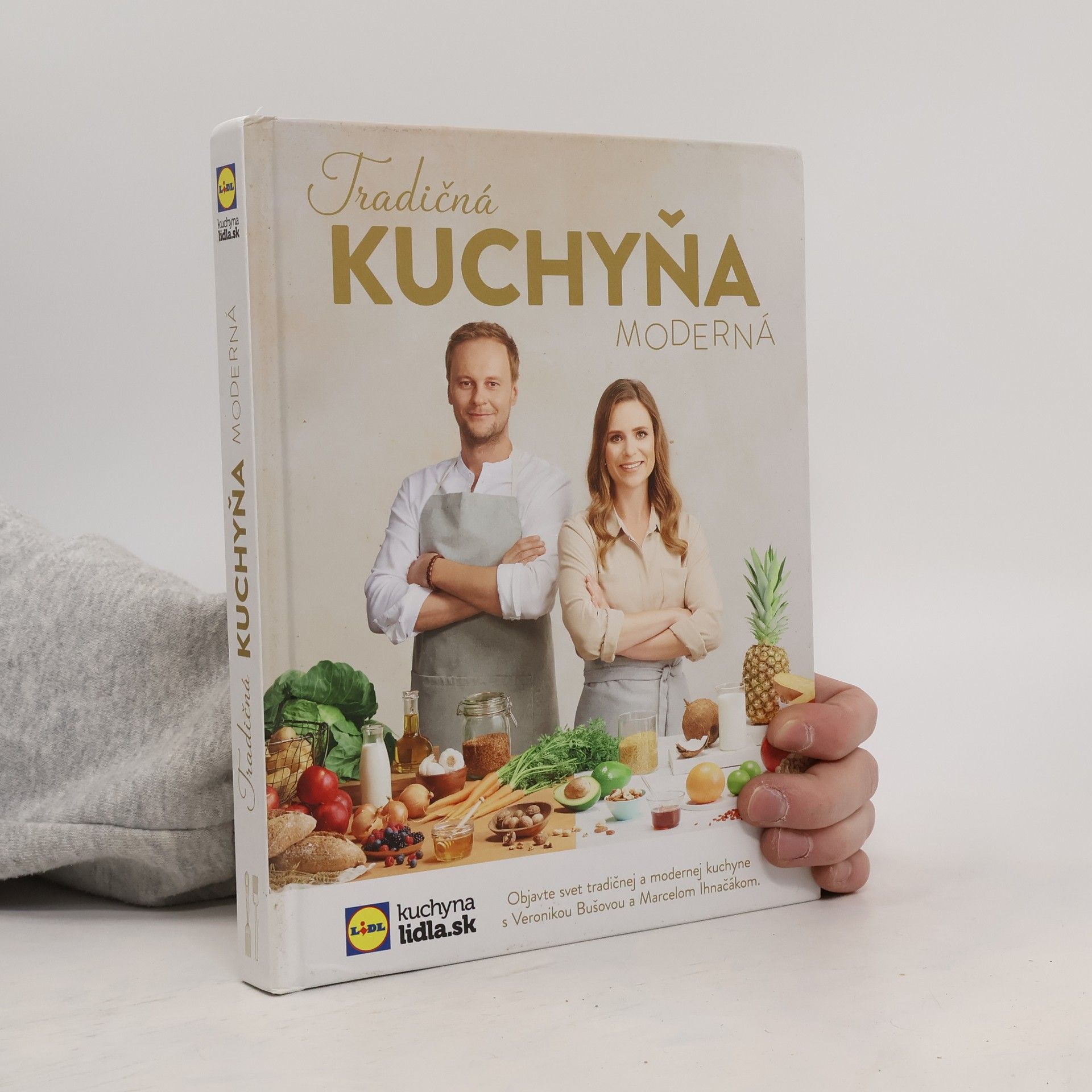 Veronika Bušová Tradičná kuchyňa moderná