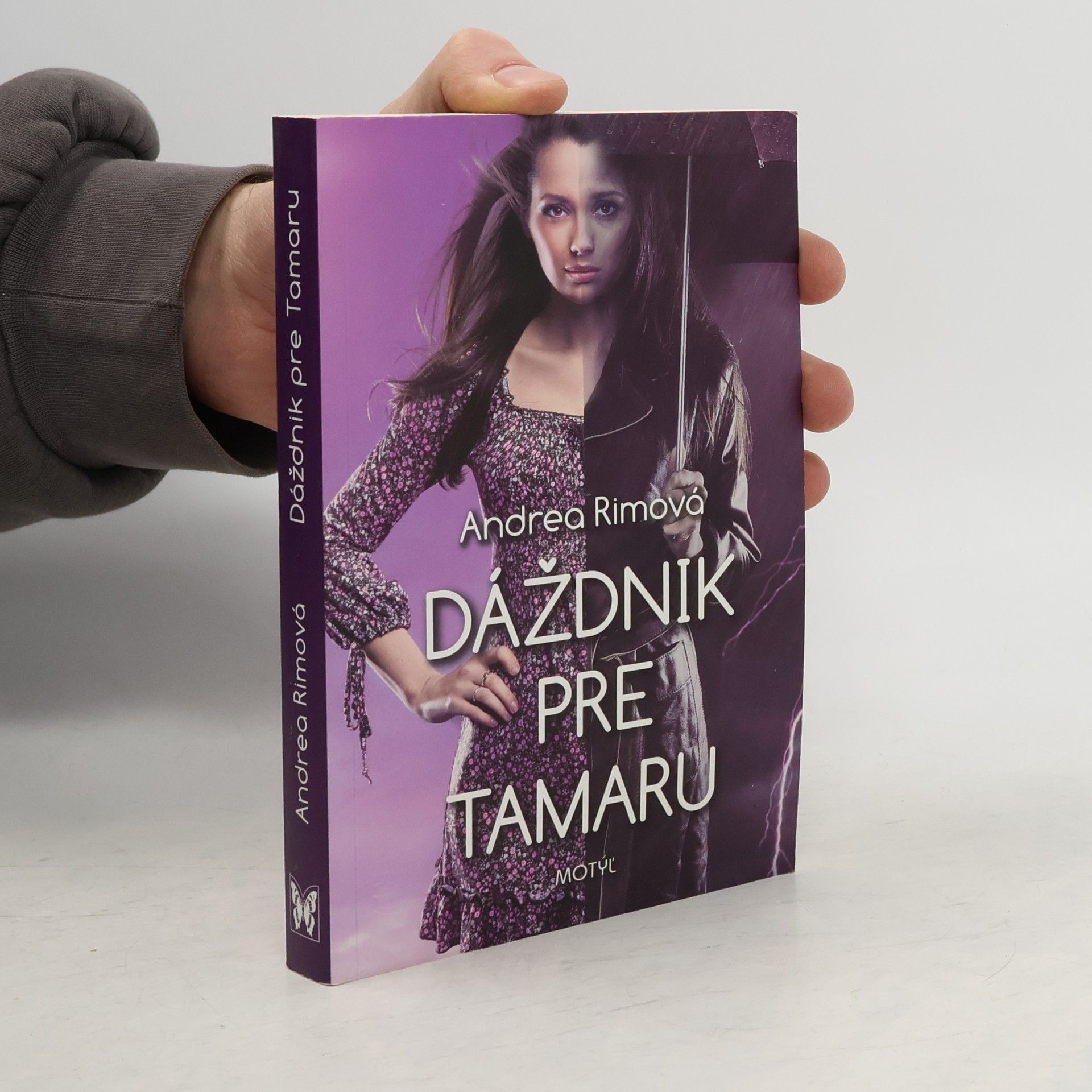 Andrea Rimová Dáždnik pre Tamaru