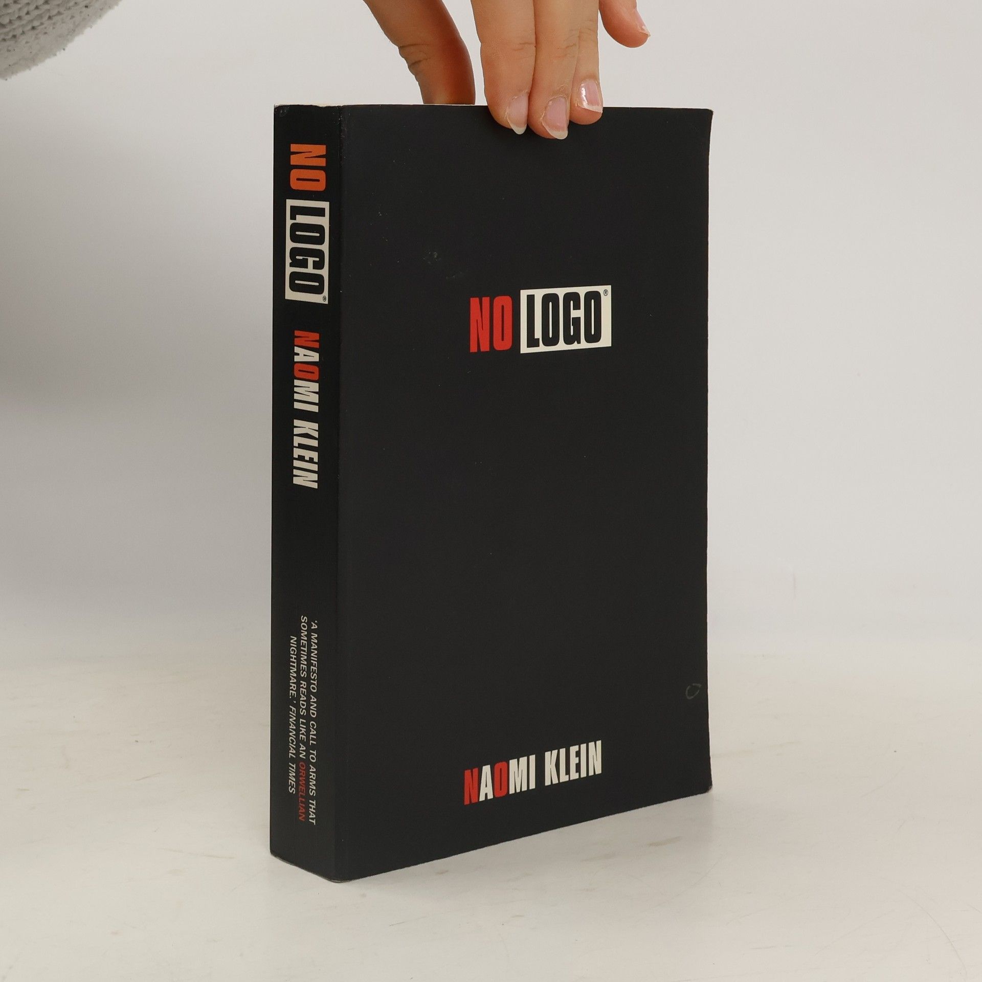 Naomi Klein No logo: No space, no choice, no jobs