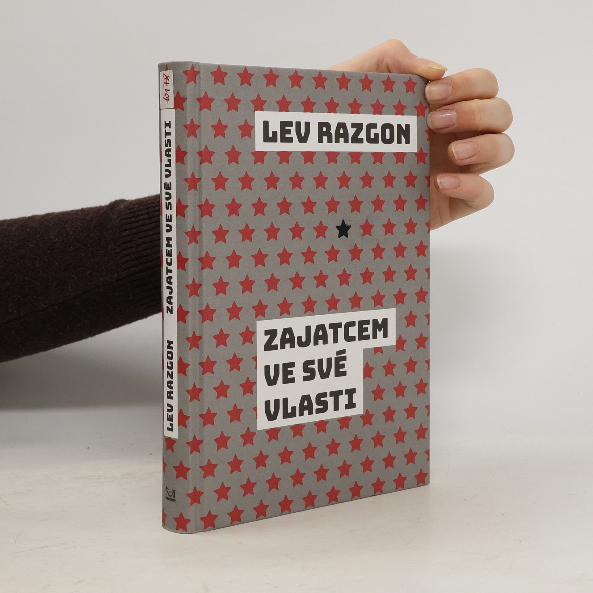 Lev Emmanuilovič Razgon Zajatcem ve své vlasti