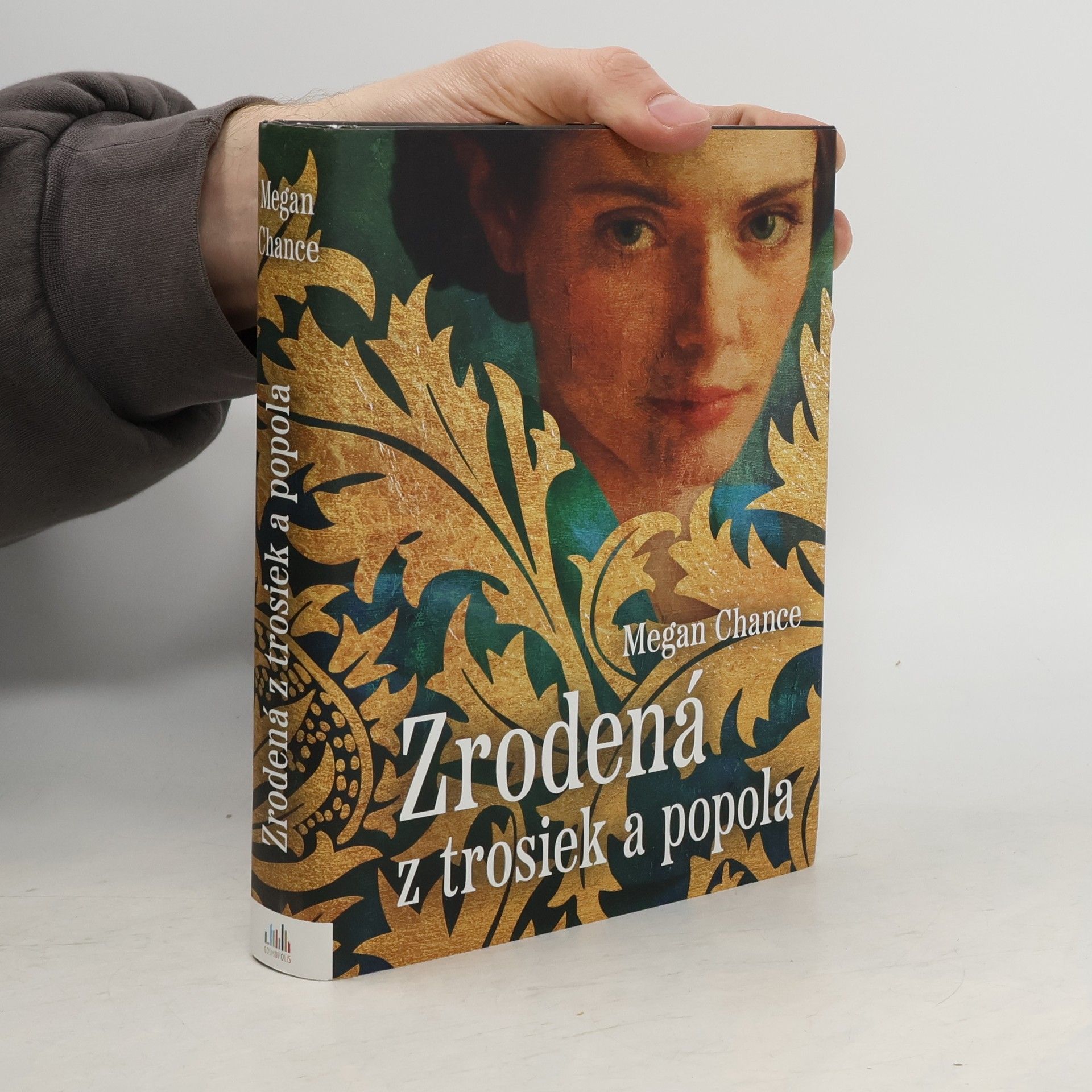 Chance Megan Zrodená z trosiek a popola