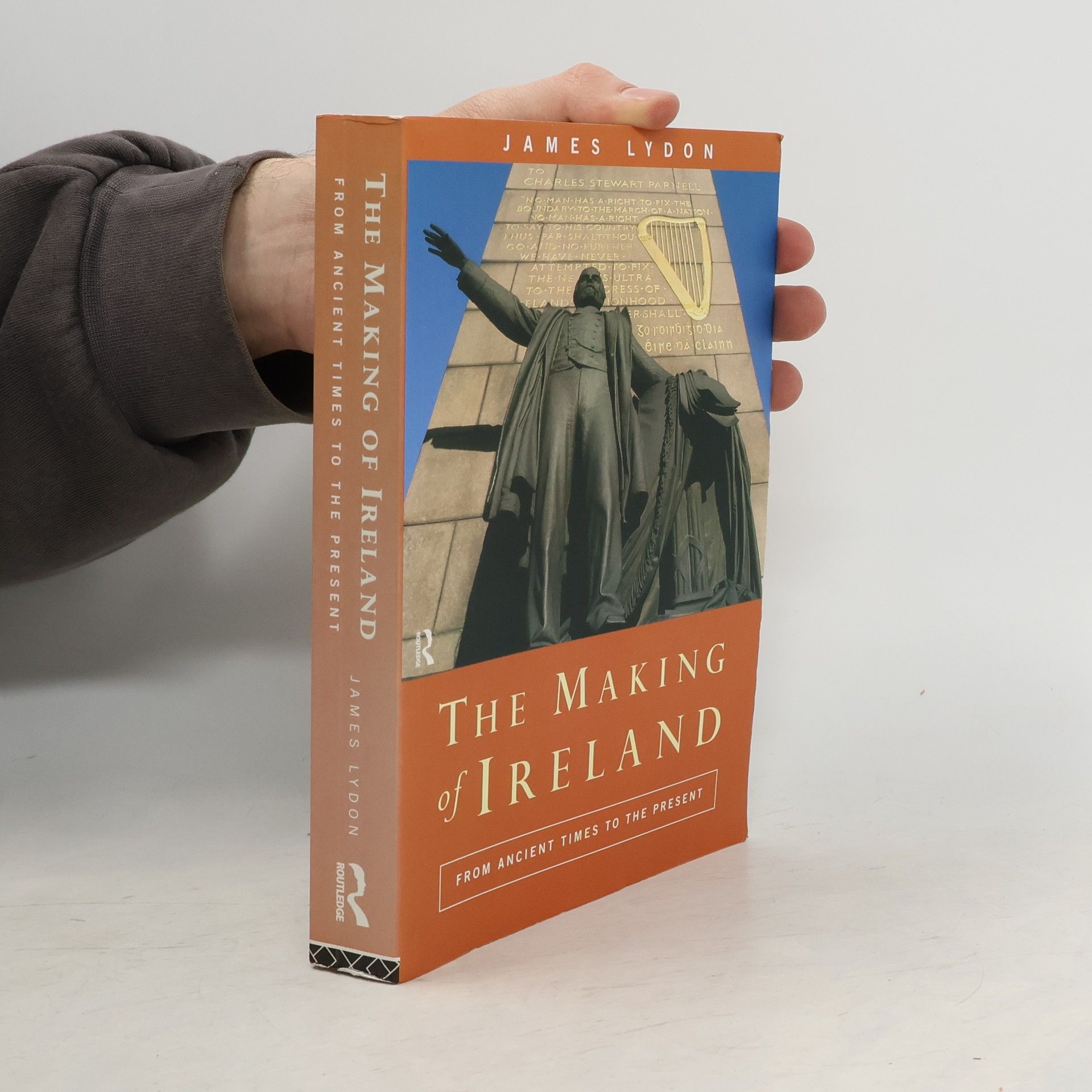 James F. Lydon The Making of Ireland