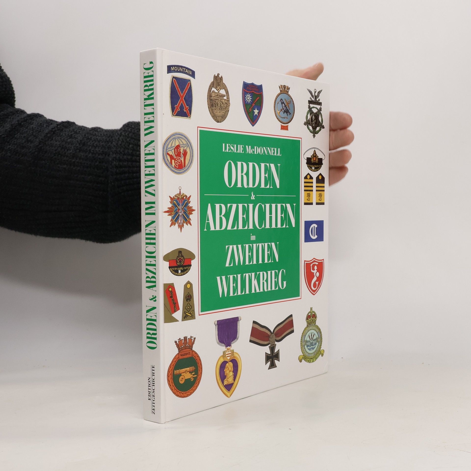 Leslie MacDonnell Orden & Abzeichen im Zweiten Weltkrieg