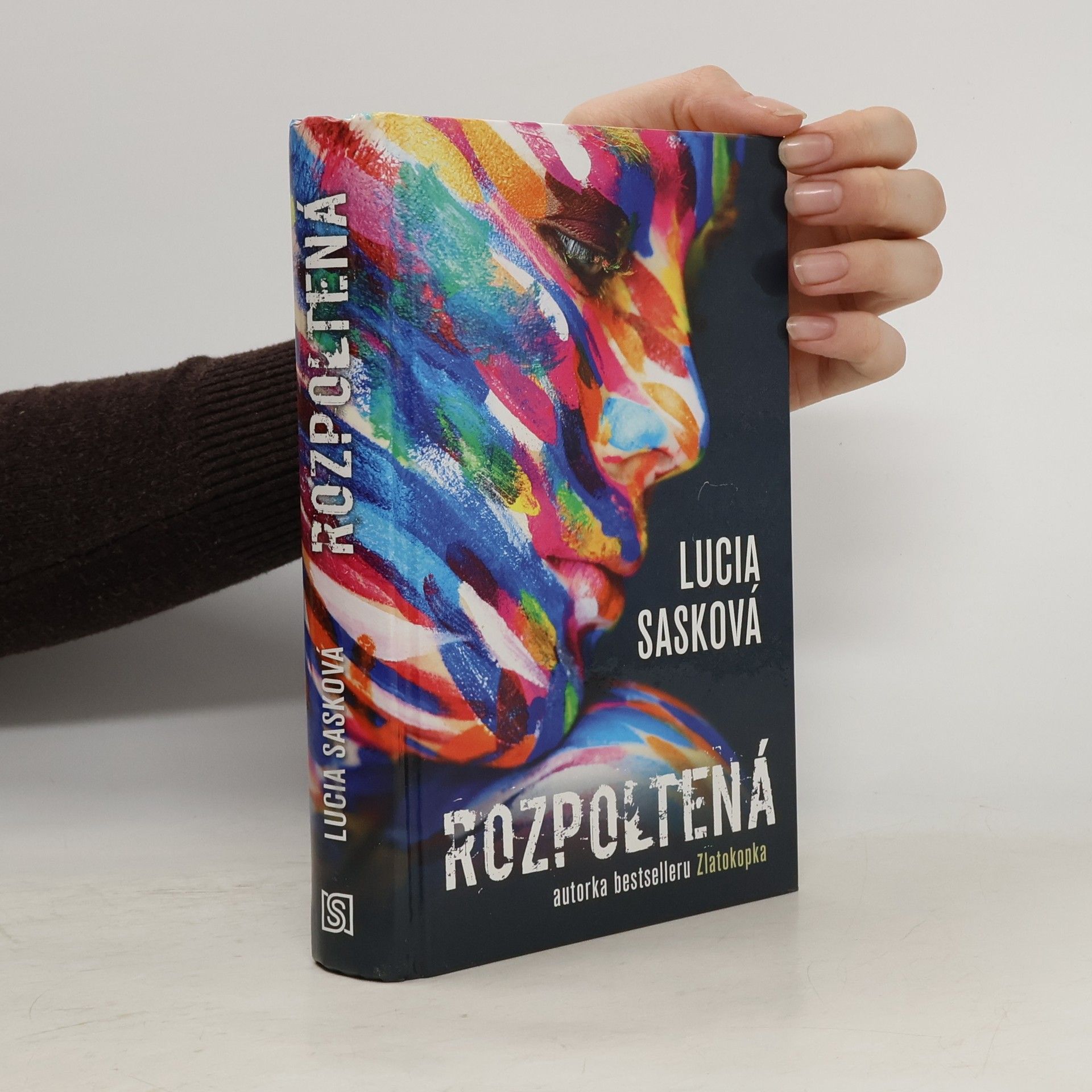 Lucia Sasková Rozpoltená