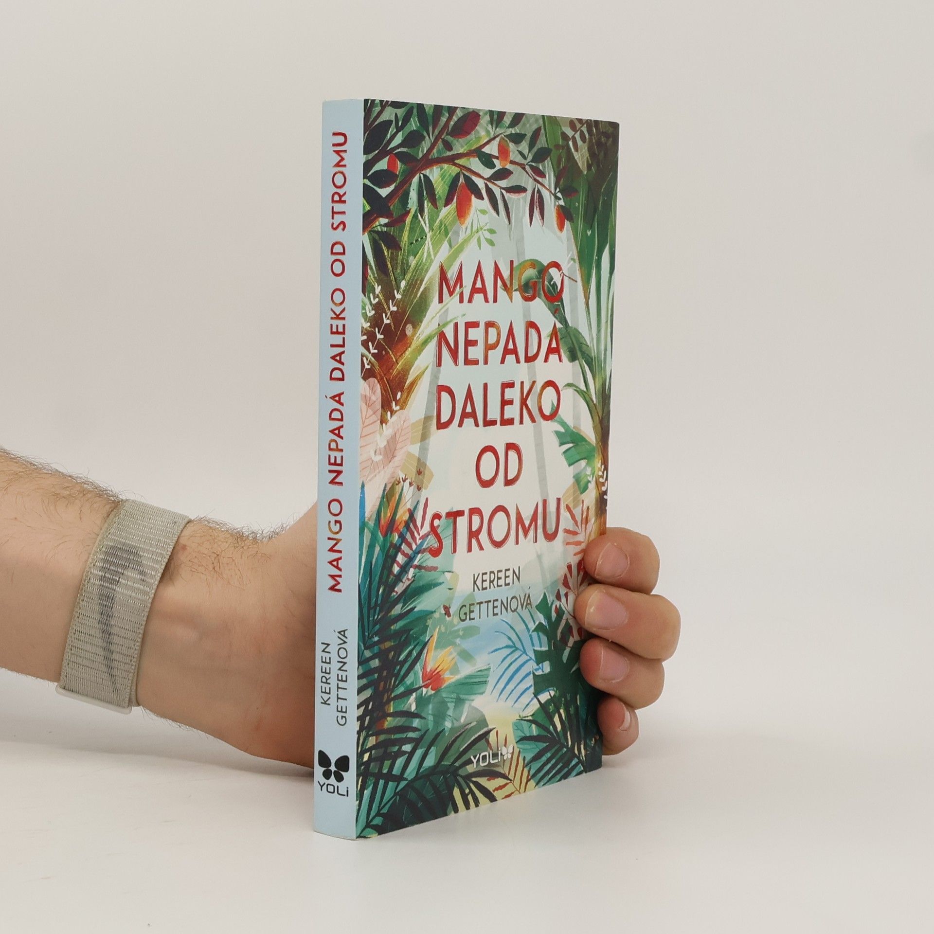 Kereen Getten Mango nepadá daleko od stromu