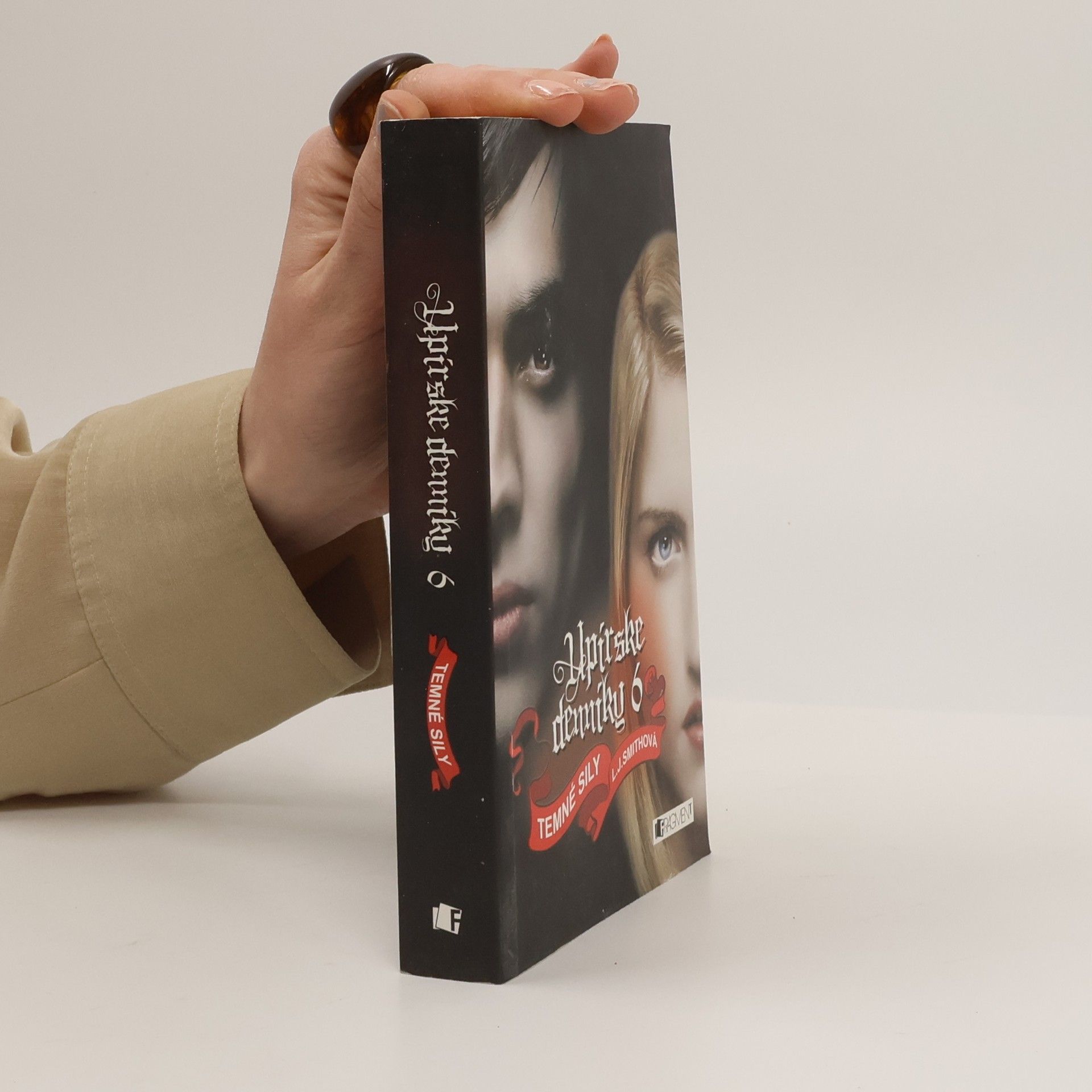 Lisa Jane Smith Temné sily