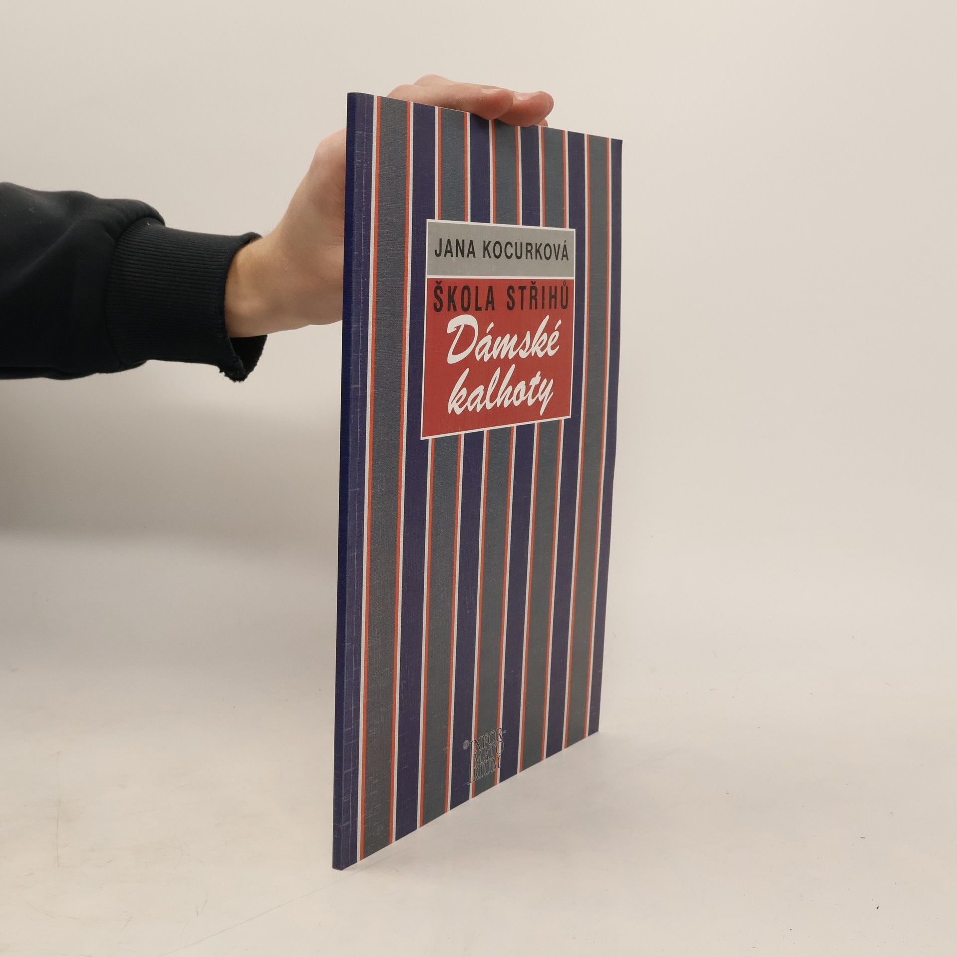 Škola střihů. Dámské kalhoty