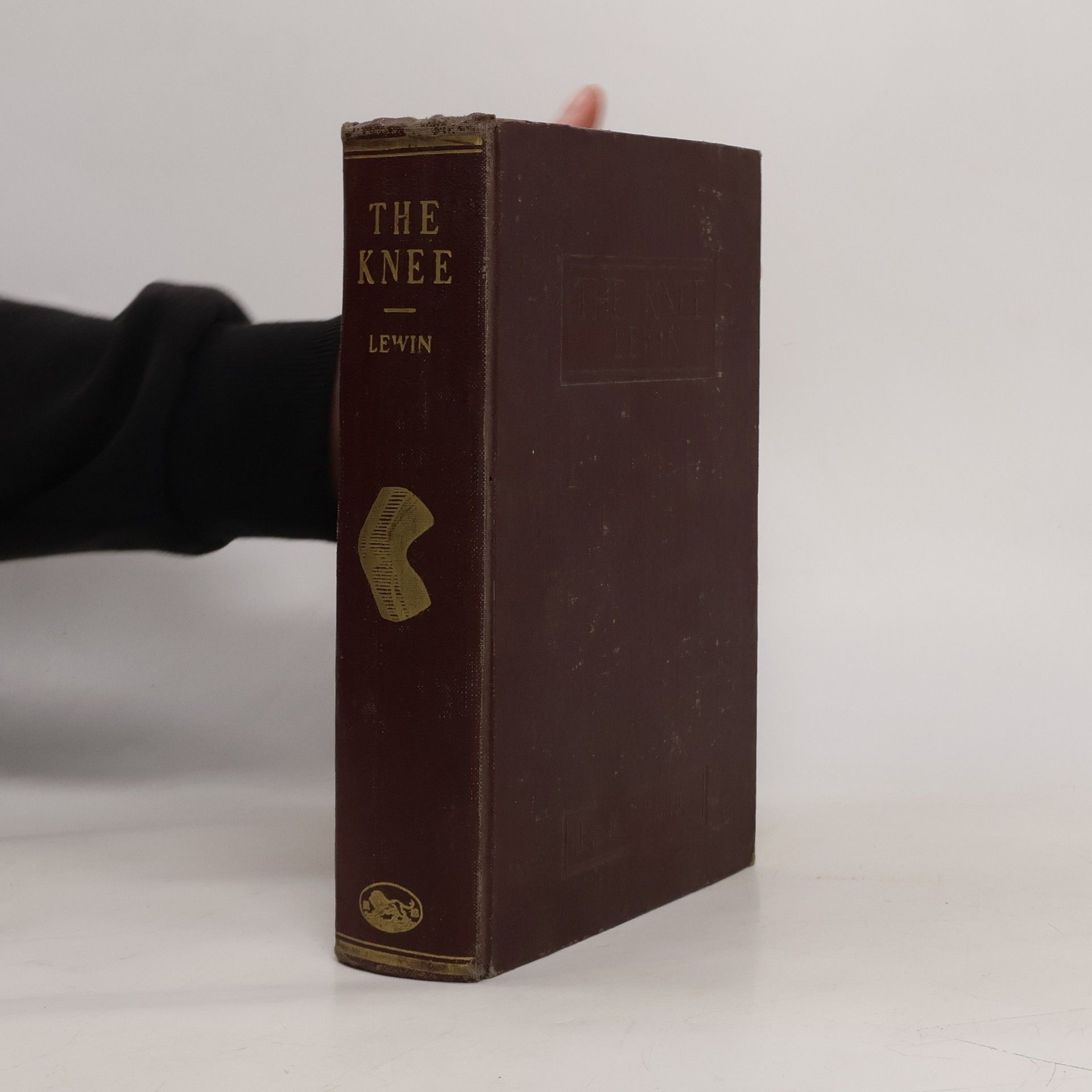 Philip Lewin The Knee and Related Structures