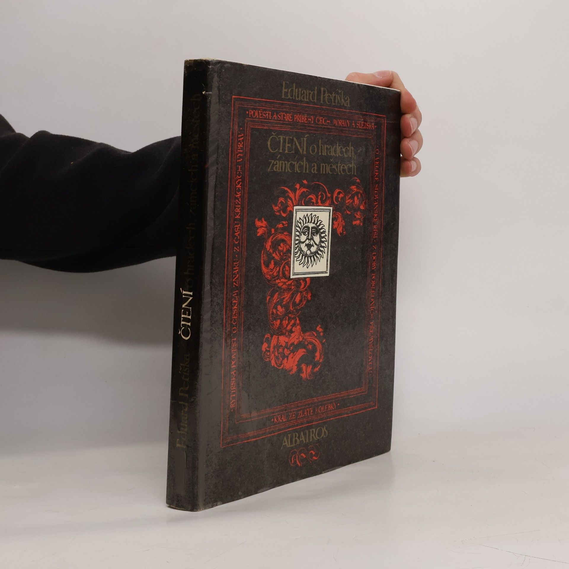 Eduard Petiška Čtení o hradech, zámcích a městech