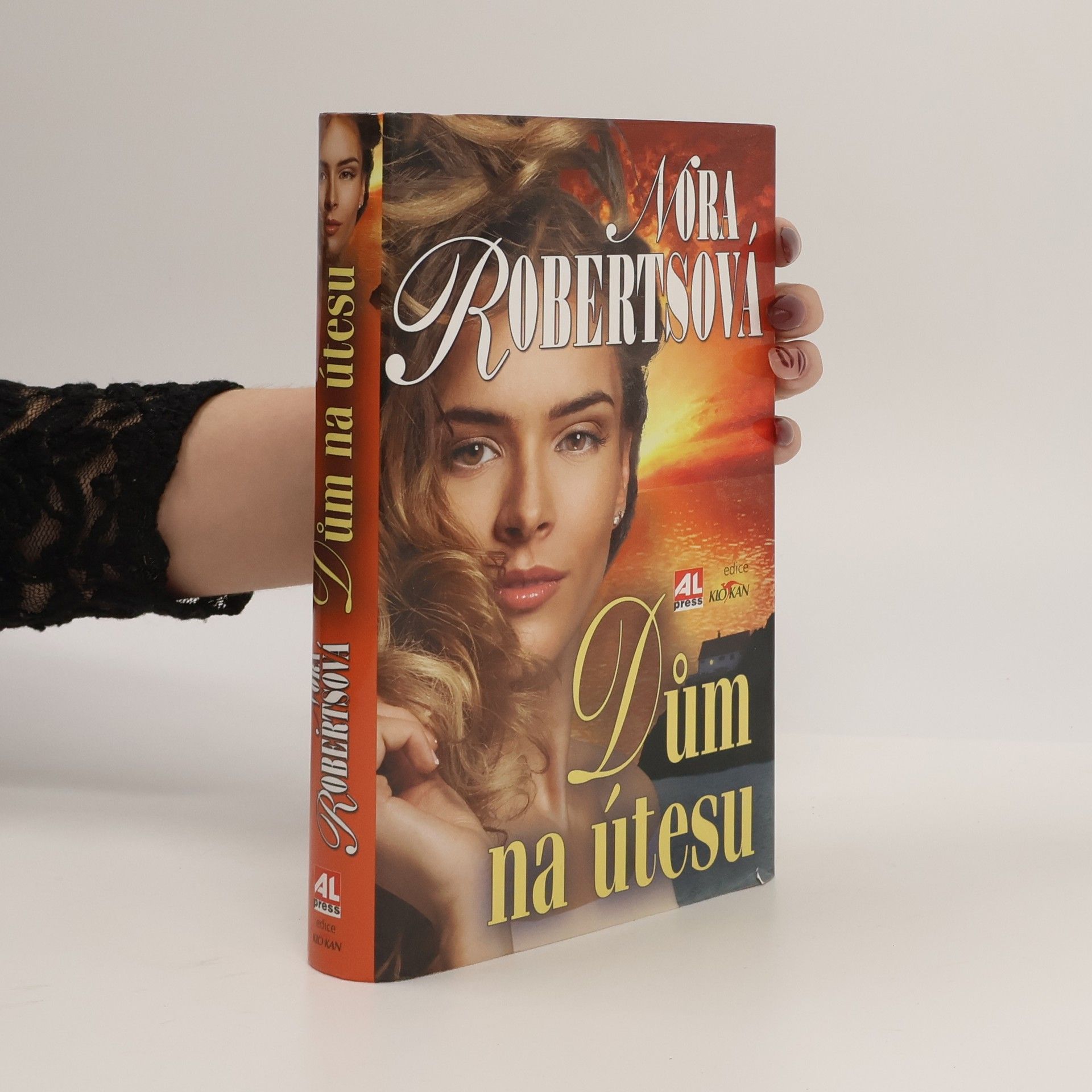 Nora Roberts Dům na útesu