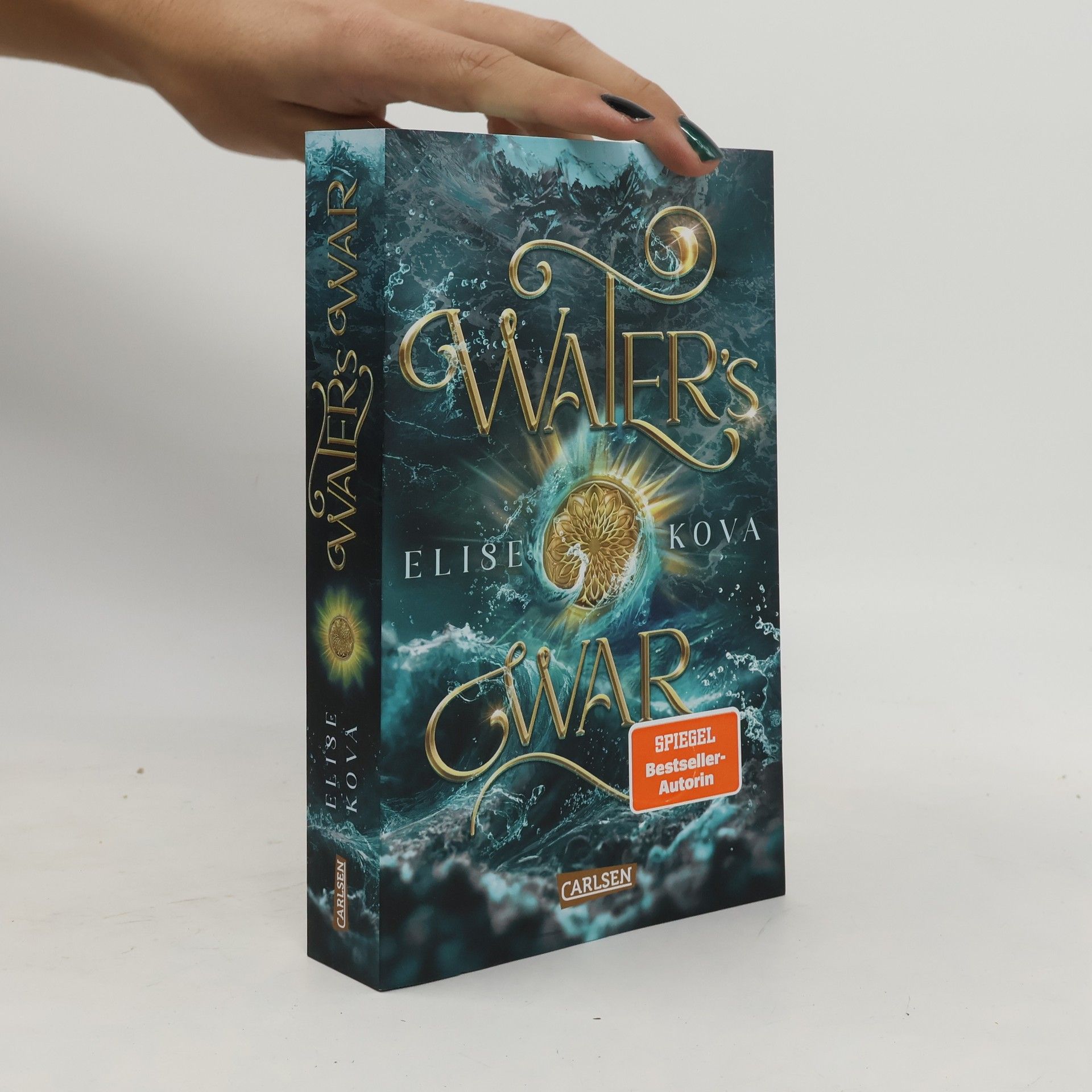 Elise Kova Water's War