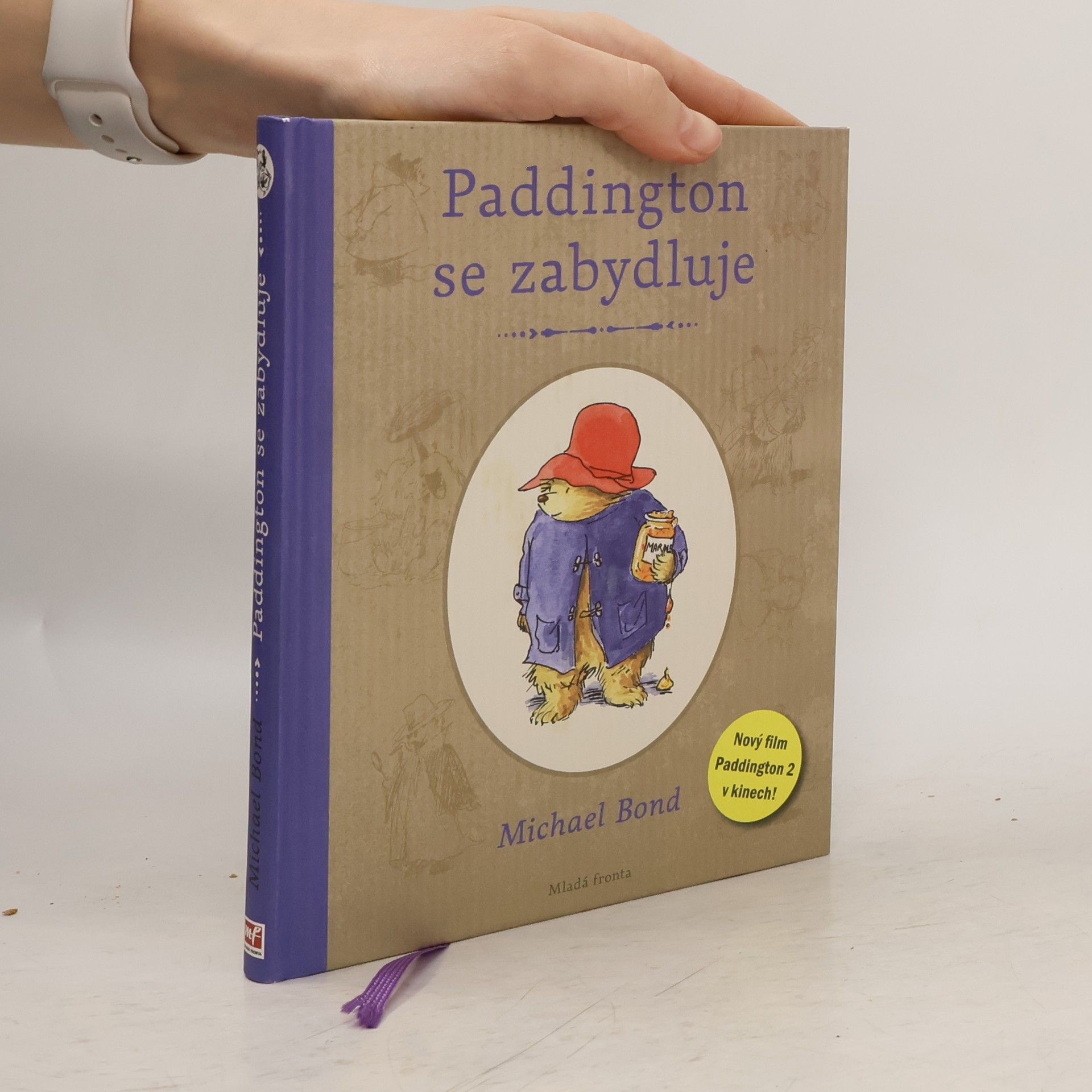 Michael Bond Paddington se zabydluje